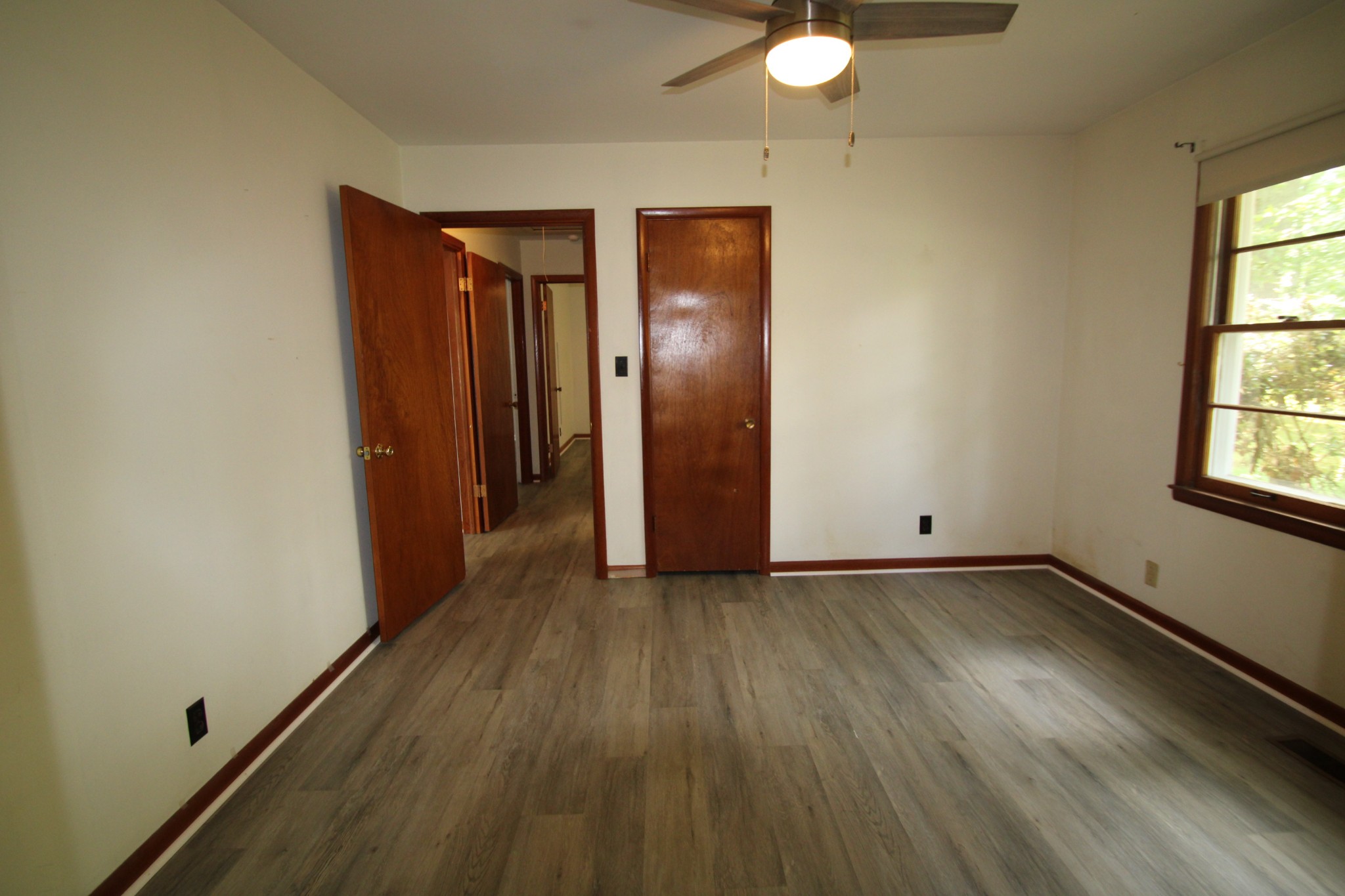 204 Stillwood Dr Property Photo 12