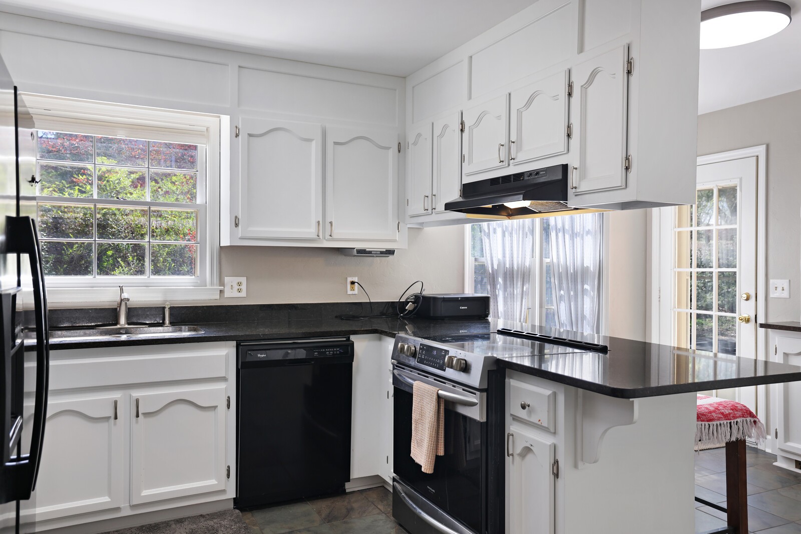 1070 Cliff White Rd Property Photo 7