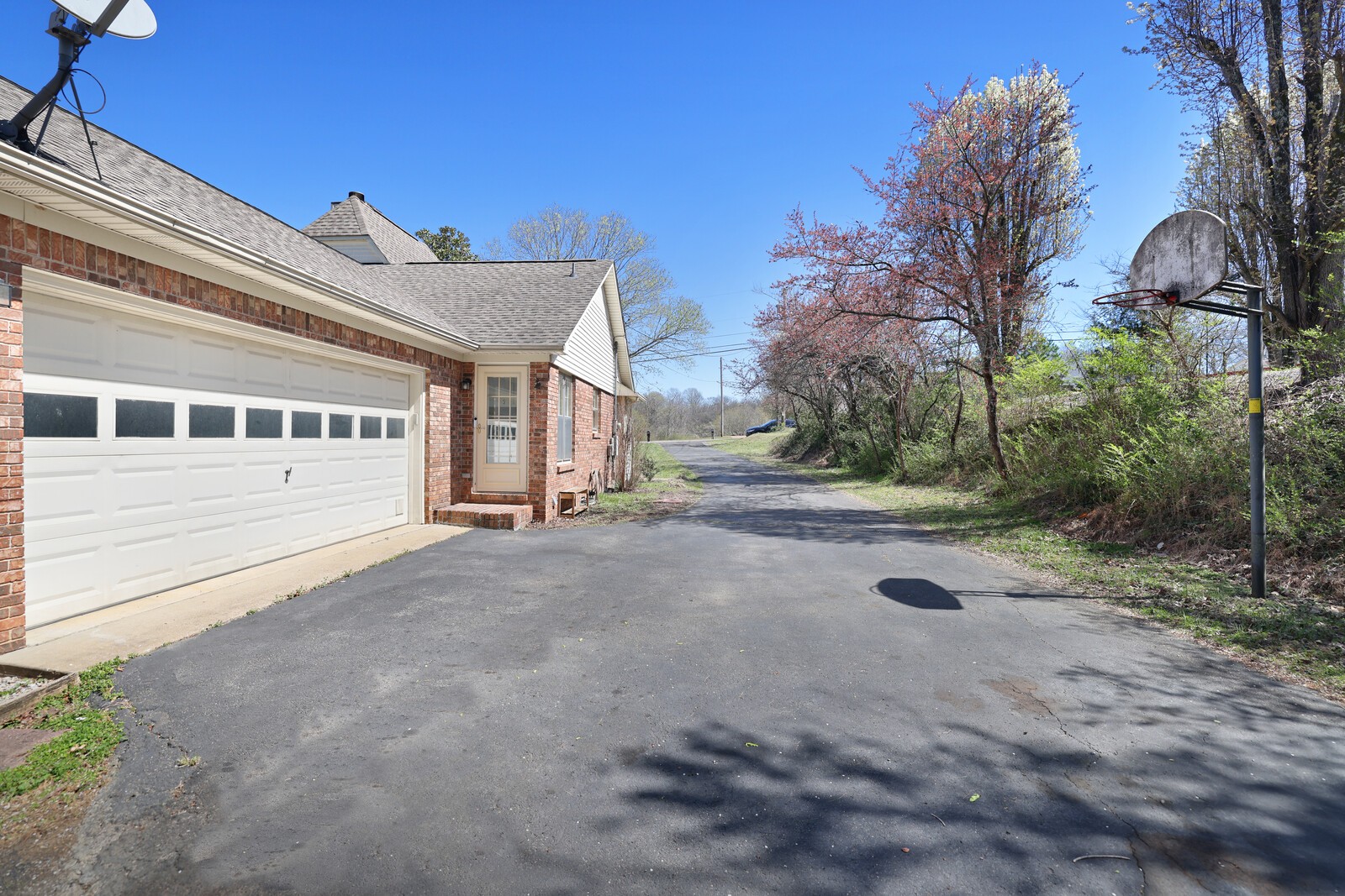 1070 Cliff White Rd Property Photo 35