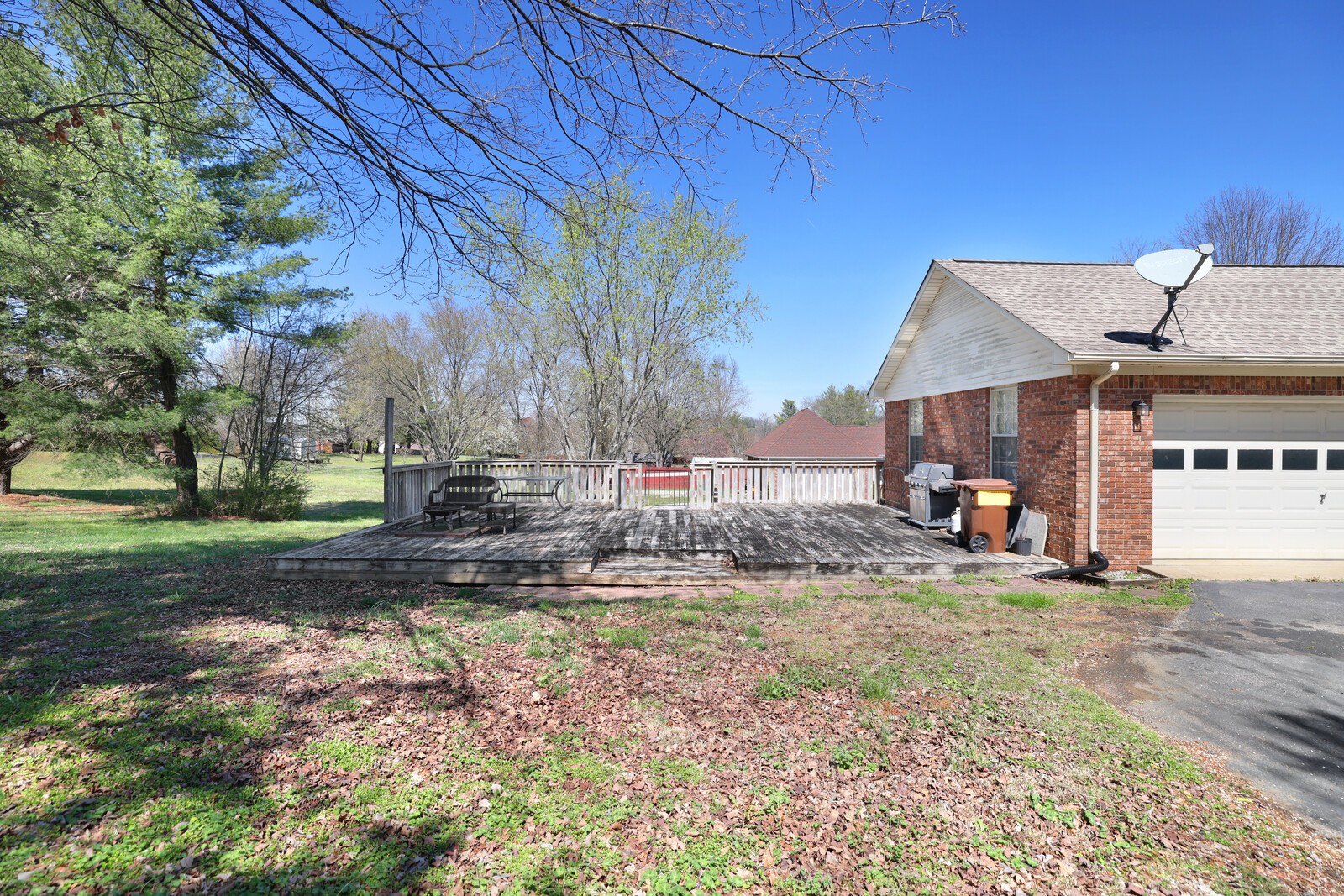 1070 Cliff White Rd Property Photo 36