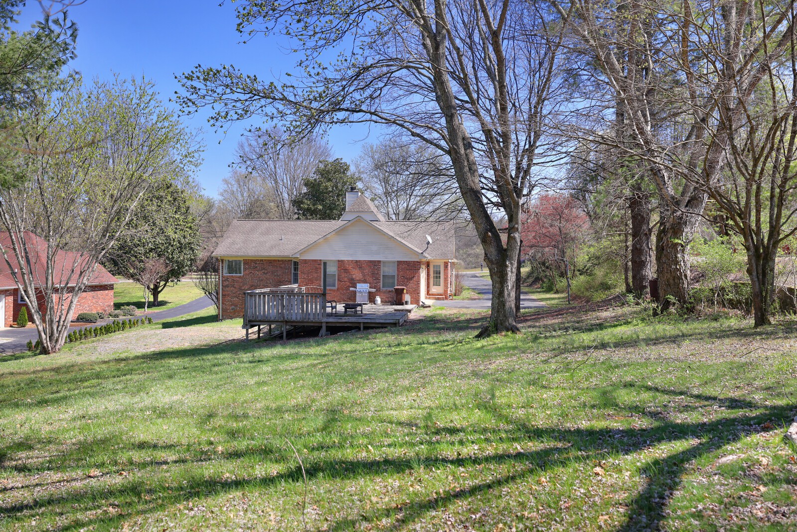 1070 Cliff White Rd Property Photo 44