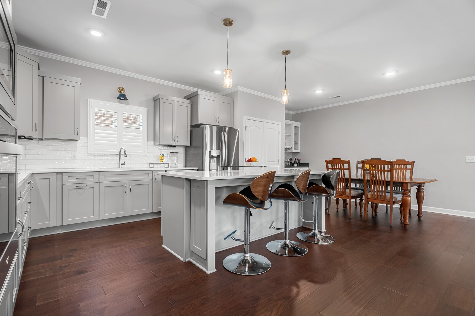 6043 Parkhaven Blvd Property Photo 14