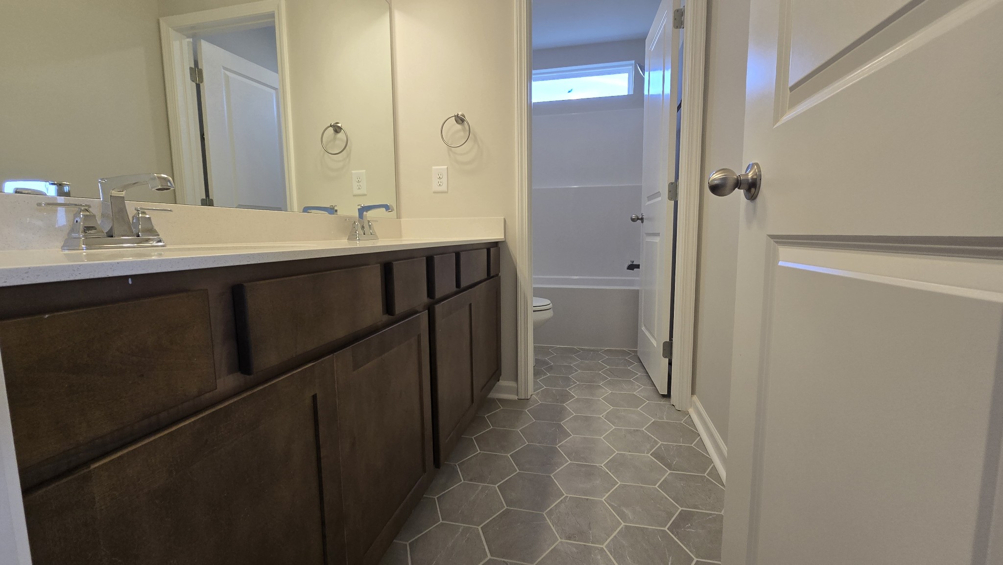 6139 Saxlingham Pl Property Photo 18