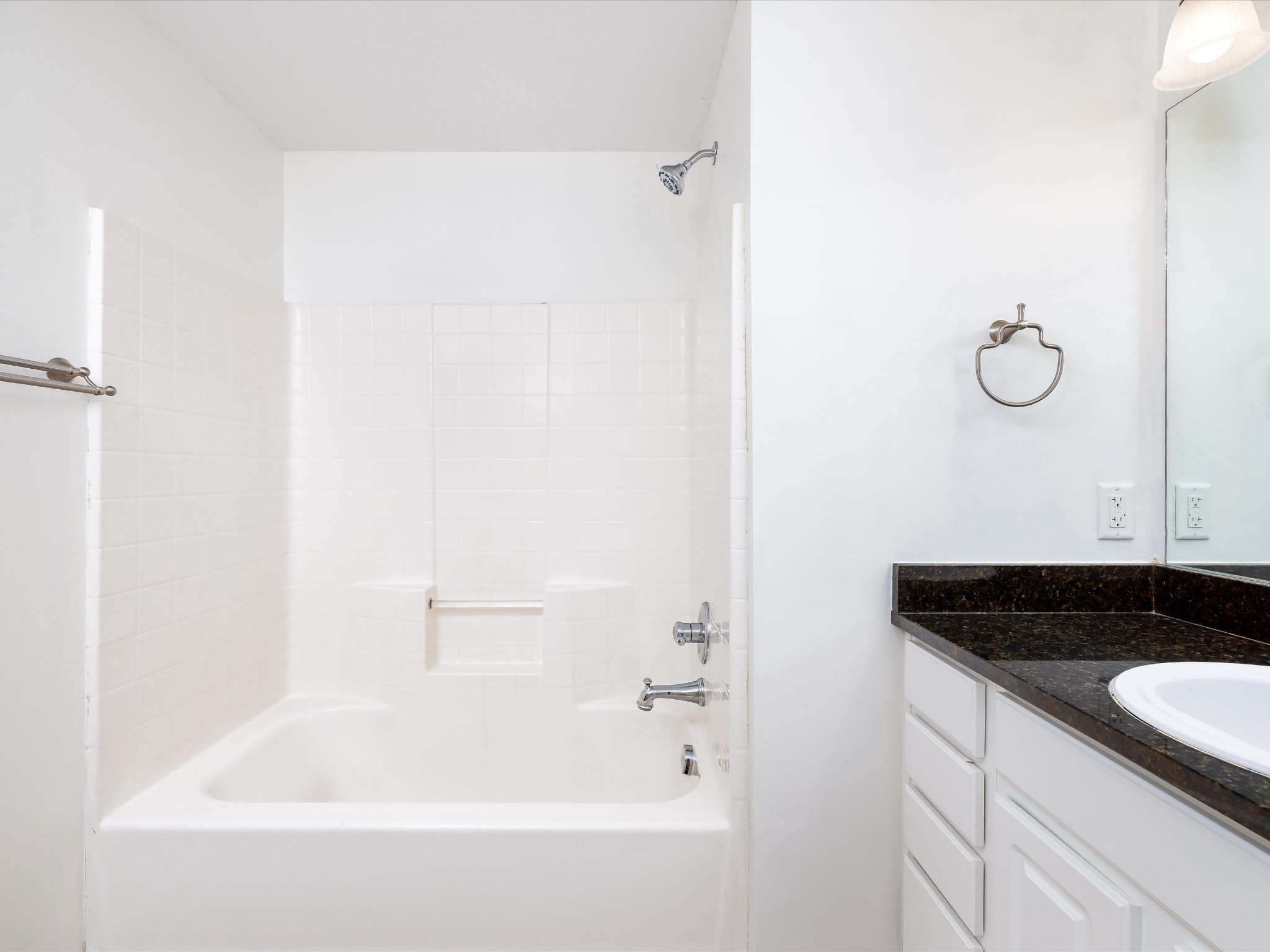 3201 Aspen Grove Dr Property Photo 18