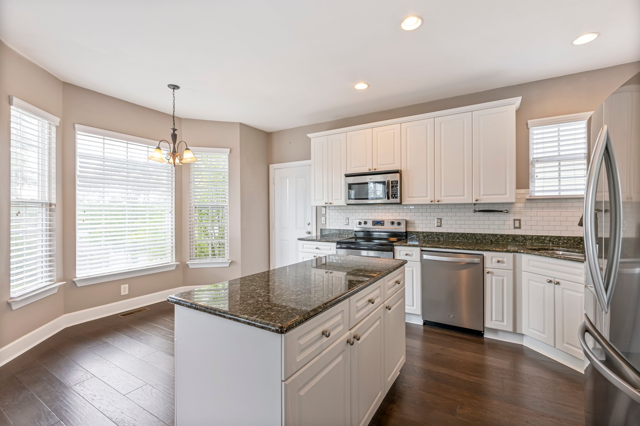 2340 Alteras Dr Property Photo 22