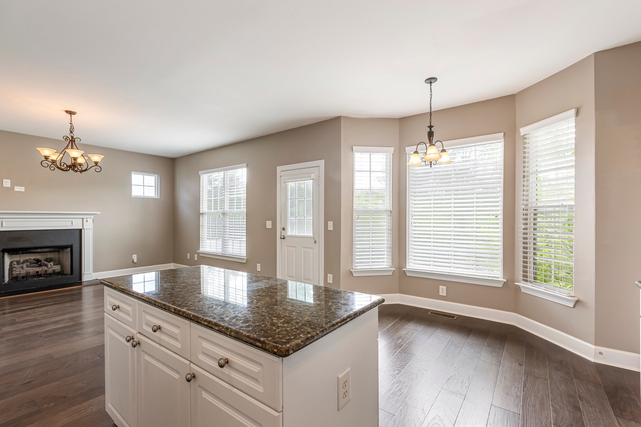 2340 Alteras Dr Property Photo 23