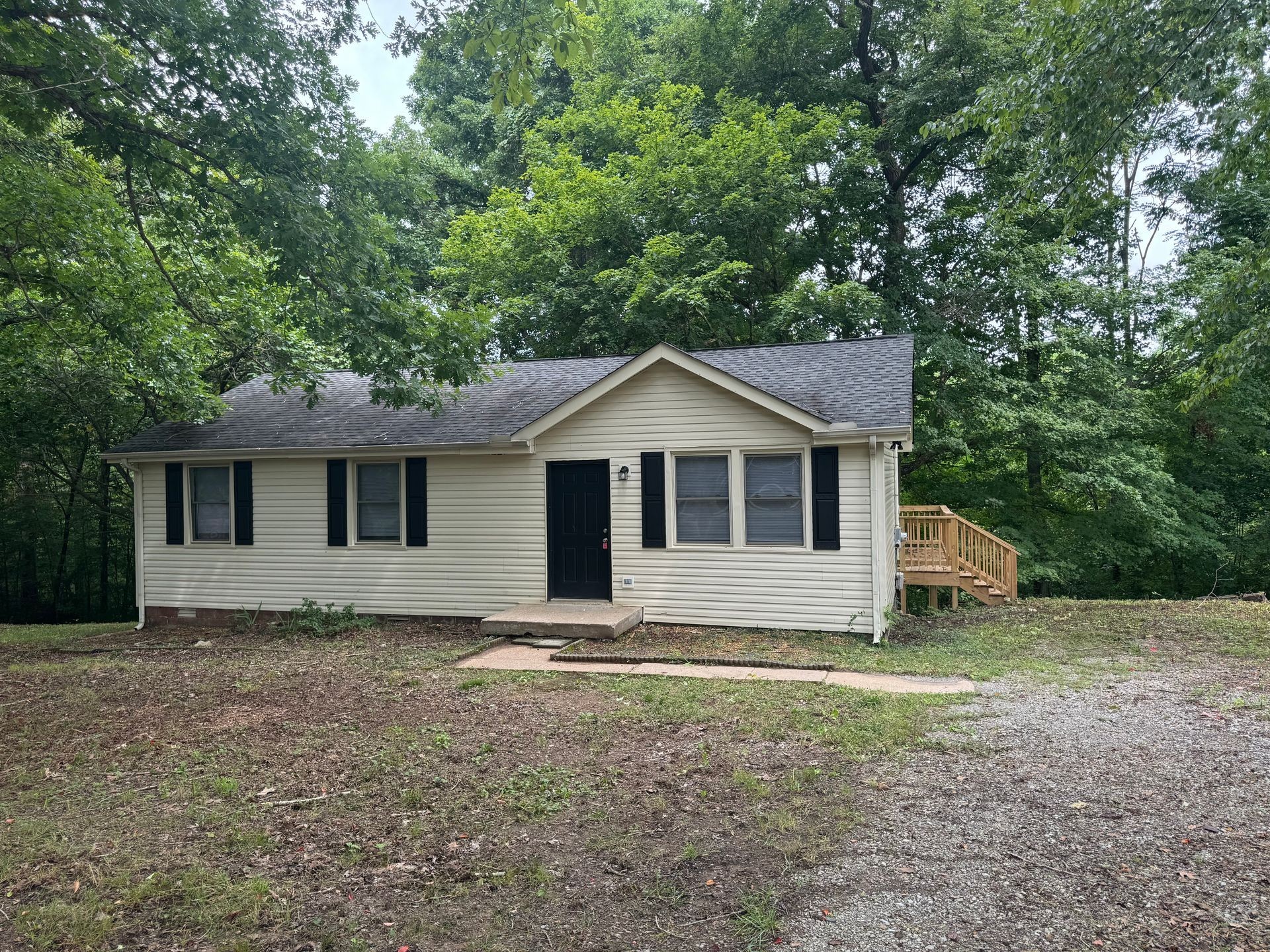155 Kathy Dr Property Photo
