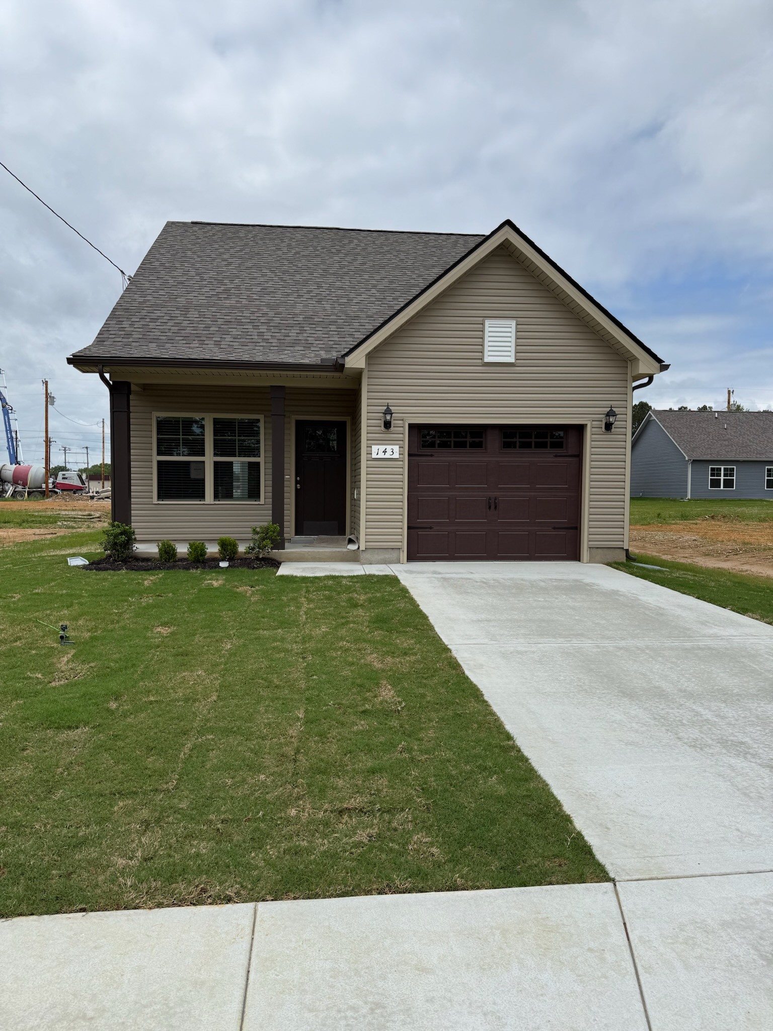 143 Stonehenge Circle Property Photo