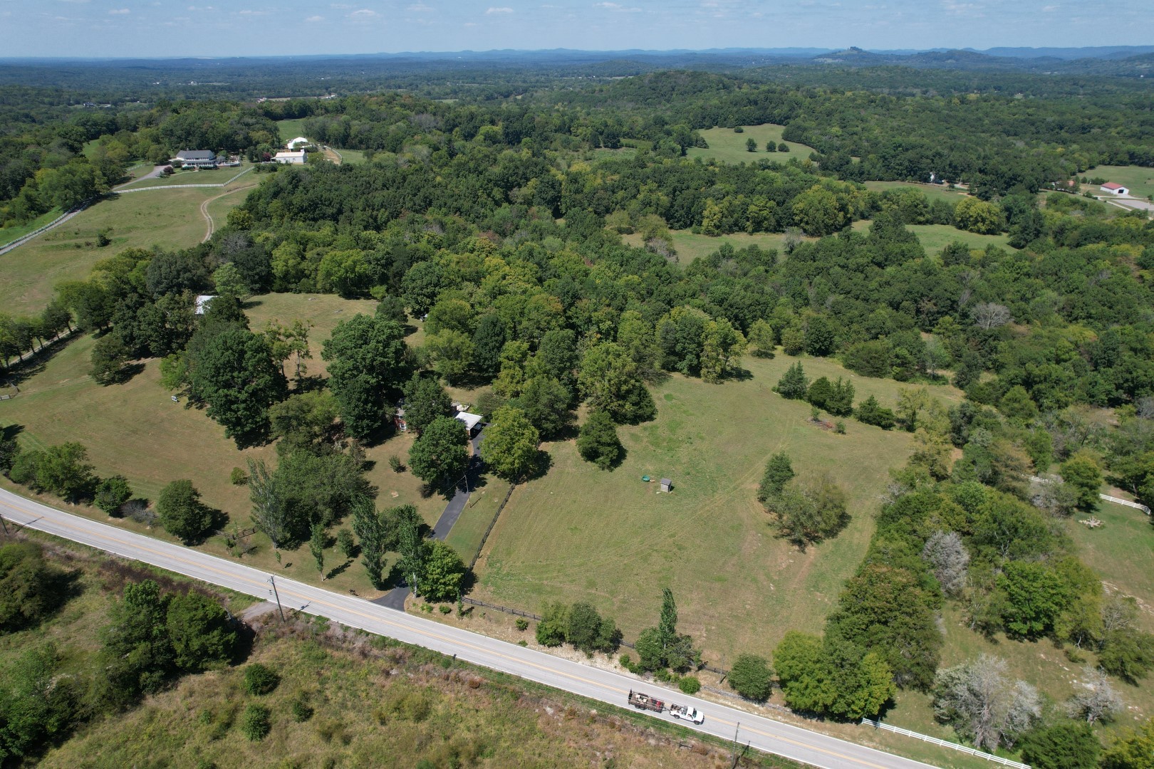 10911 Bradyville Pike Property Photo