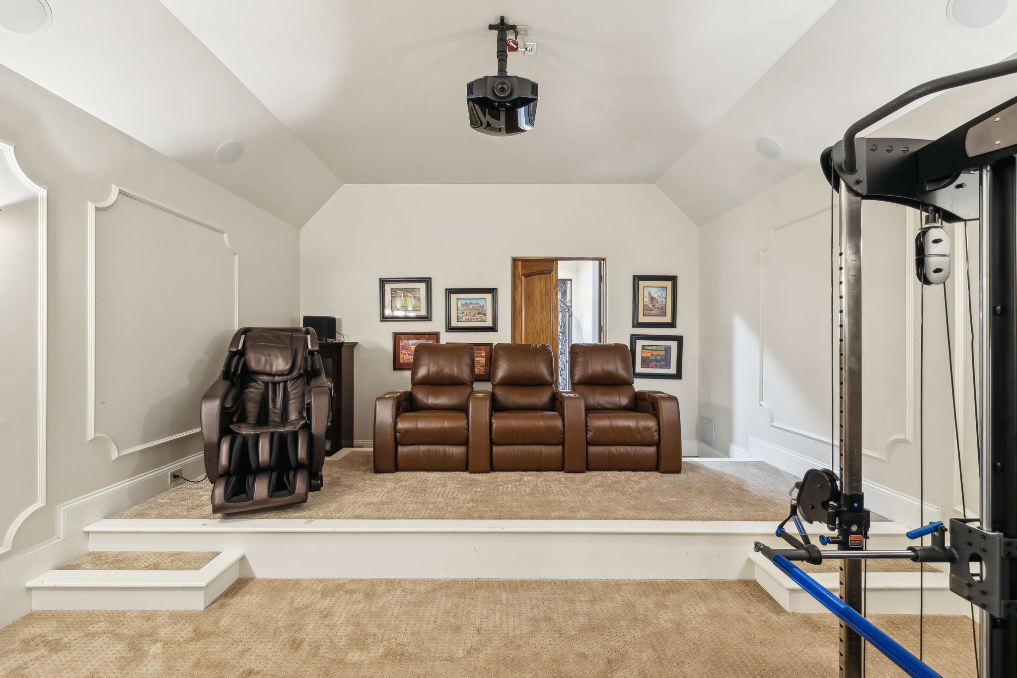 7504 Redtail Hawk Ct Property Photo 32