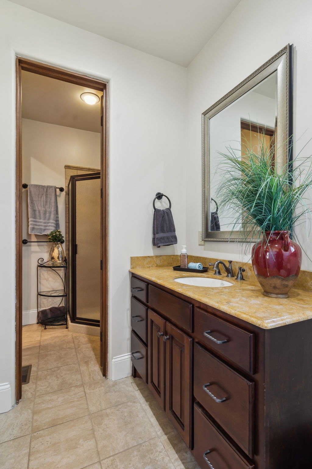 7504 Redtail Hawk Ct Property Photo 35