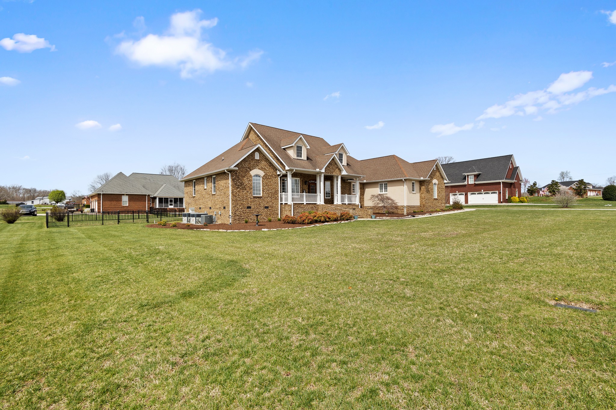 102 Highpoint Blvd Property Photo 37