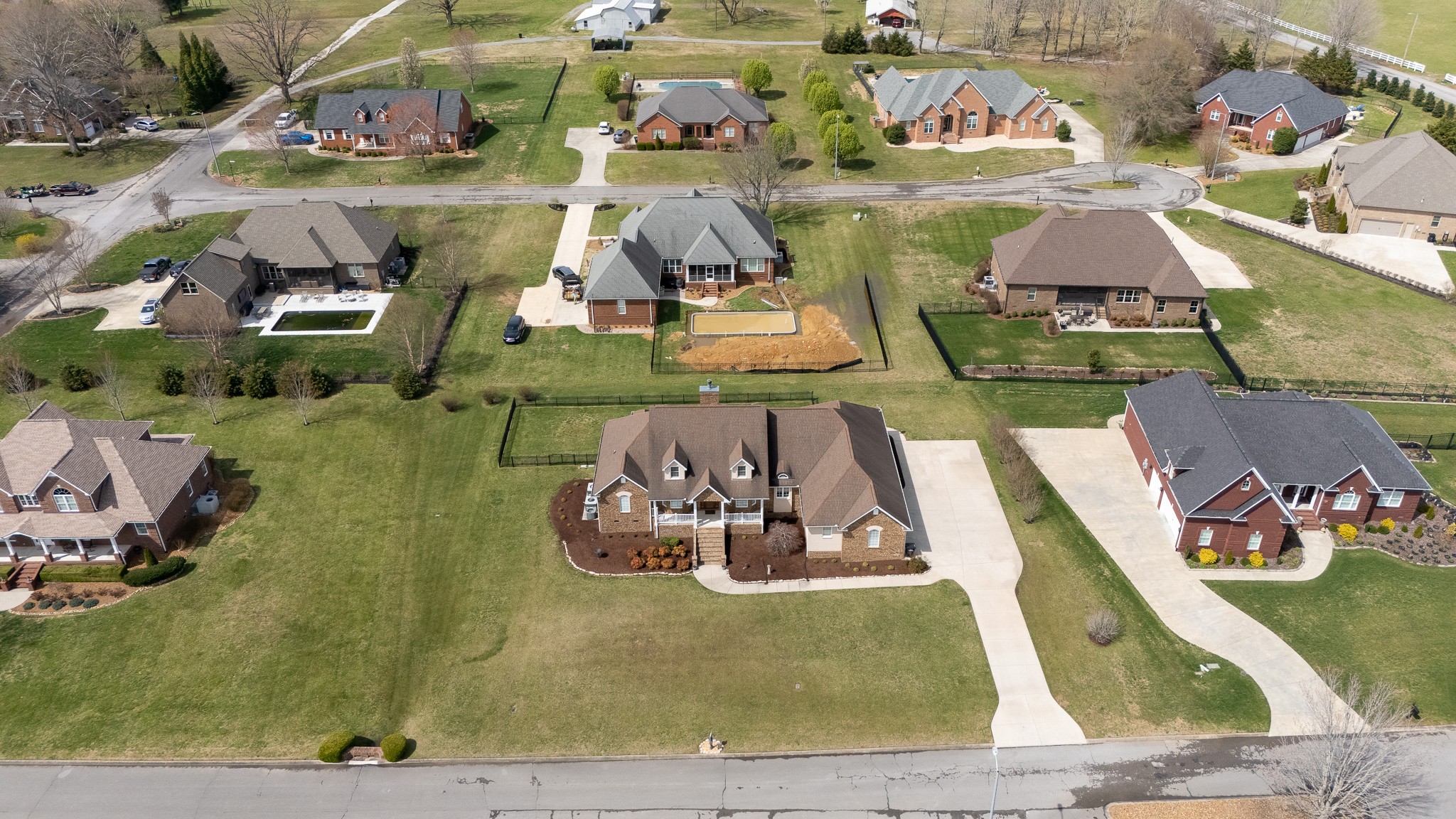 102 Highpoint Blvd Property Photo 40