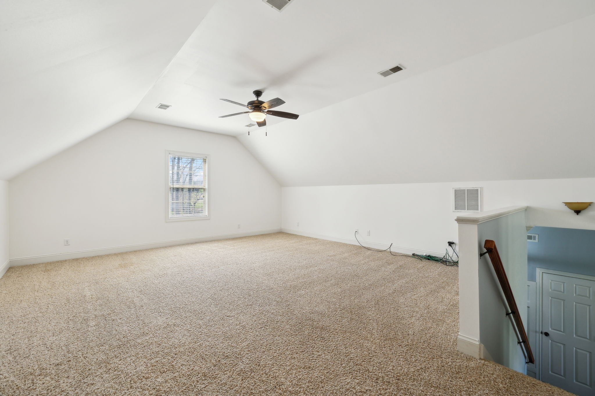1931 Academy Rd Property Photo 17