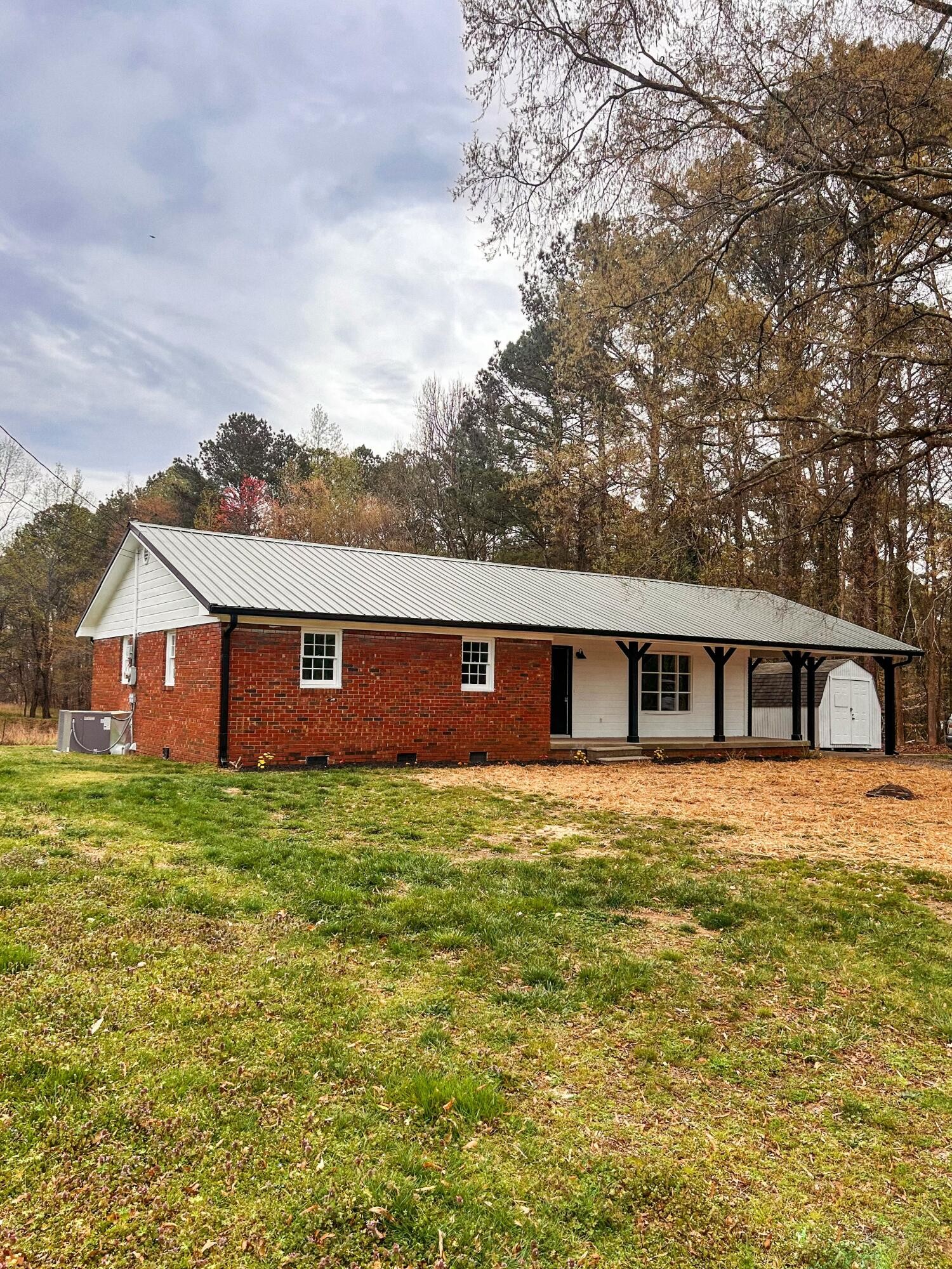 773 Carbondale Road, Sw Property Photo
