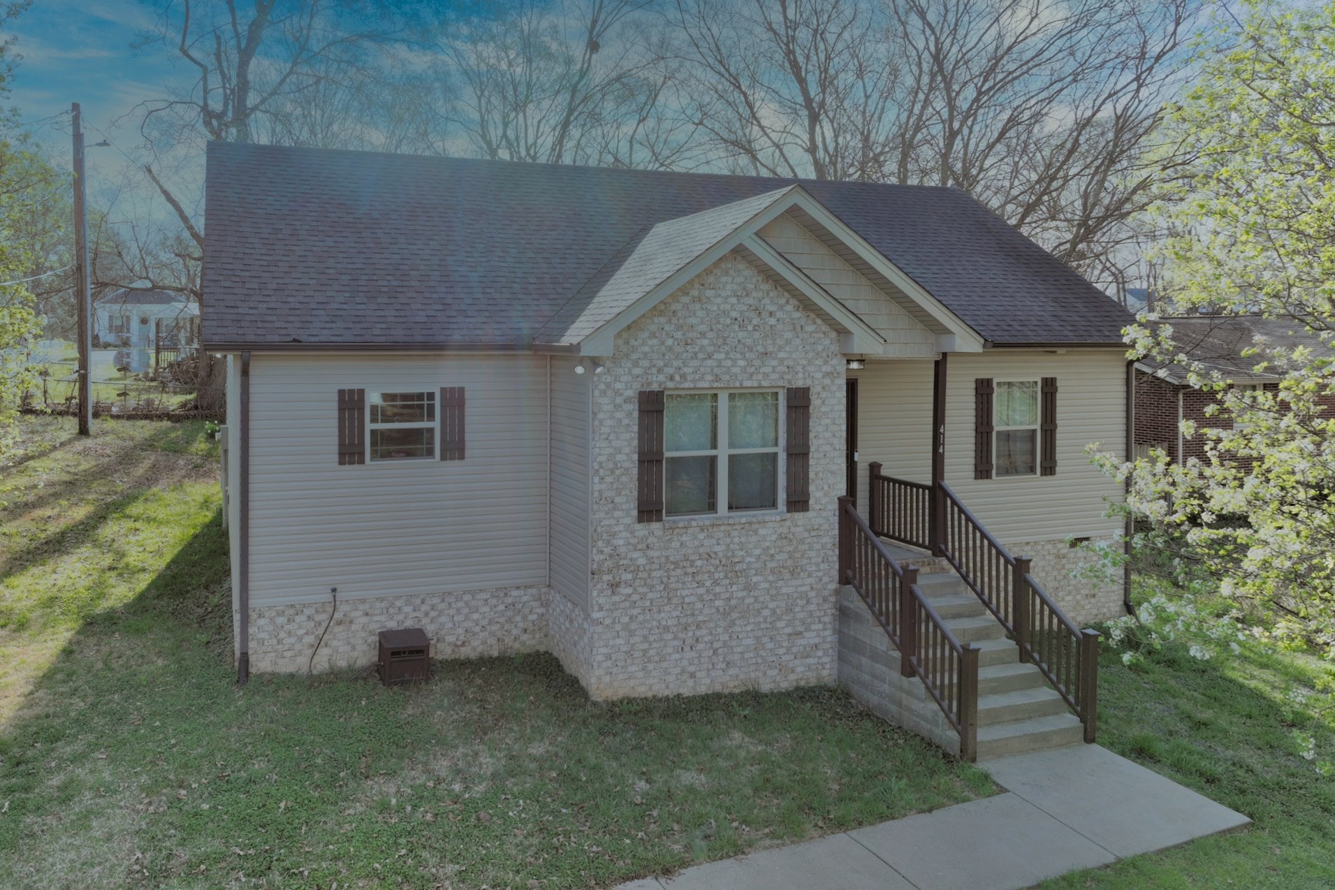 414 Grace St Property Photo