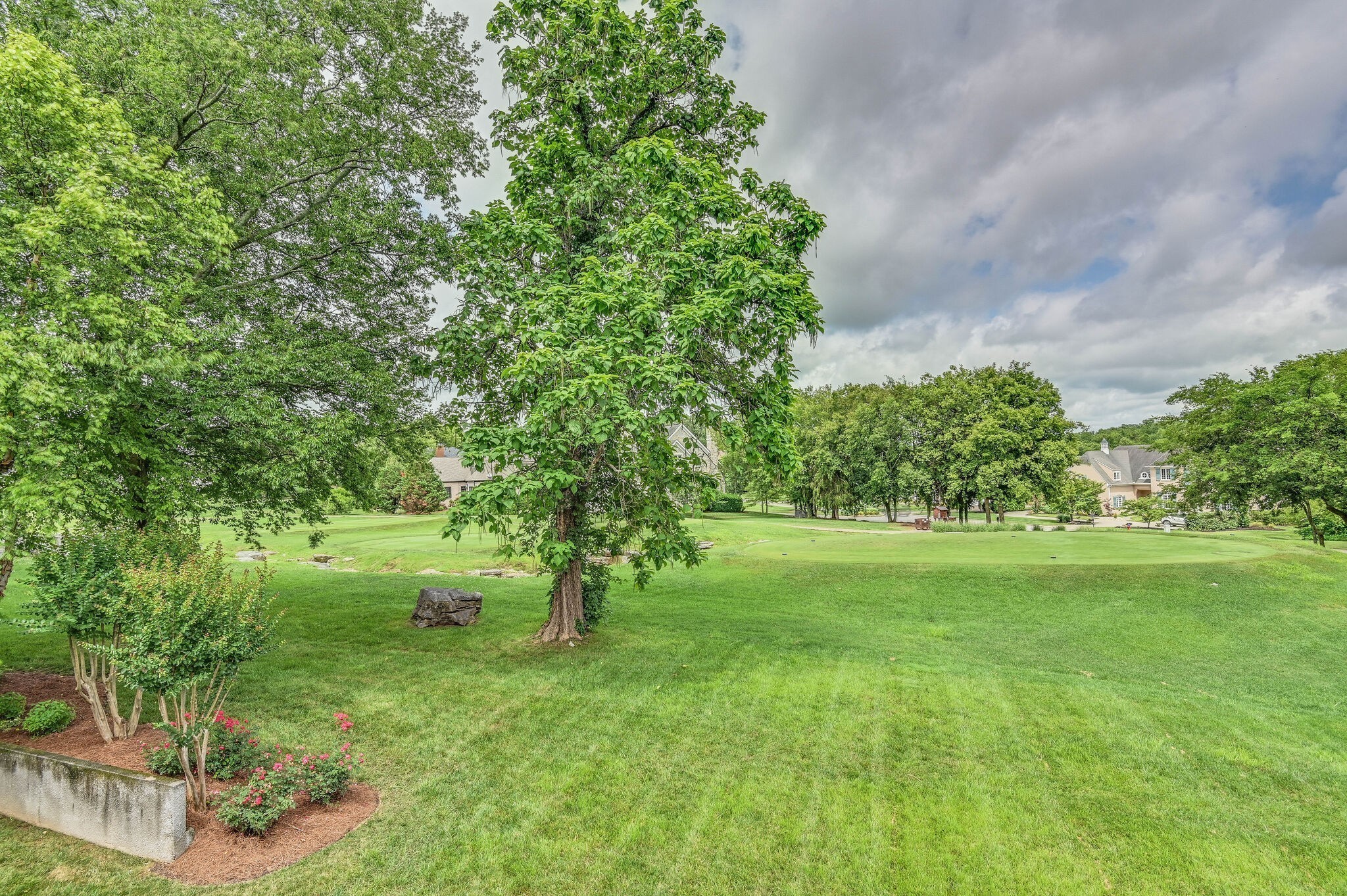 5 Camel Back Ct Property Photo 46