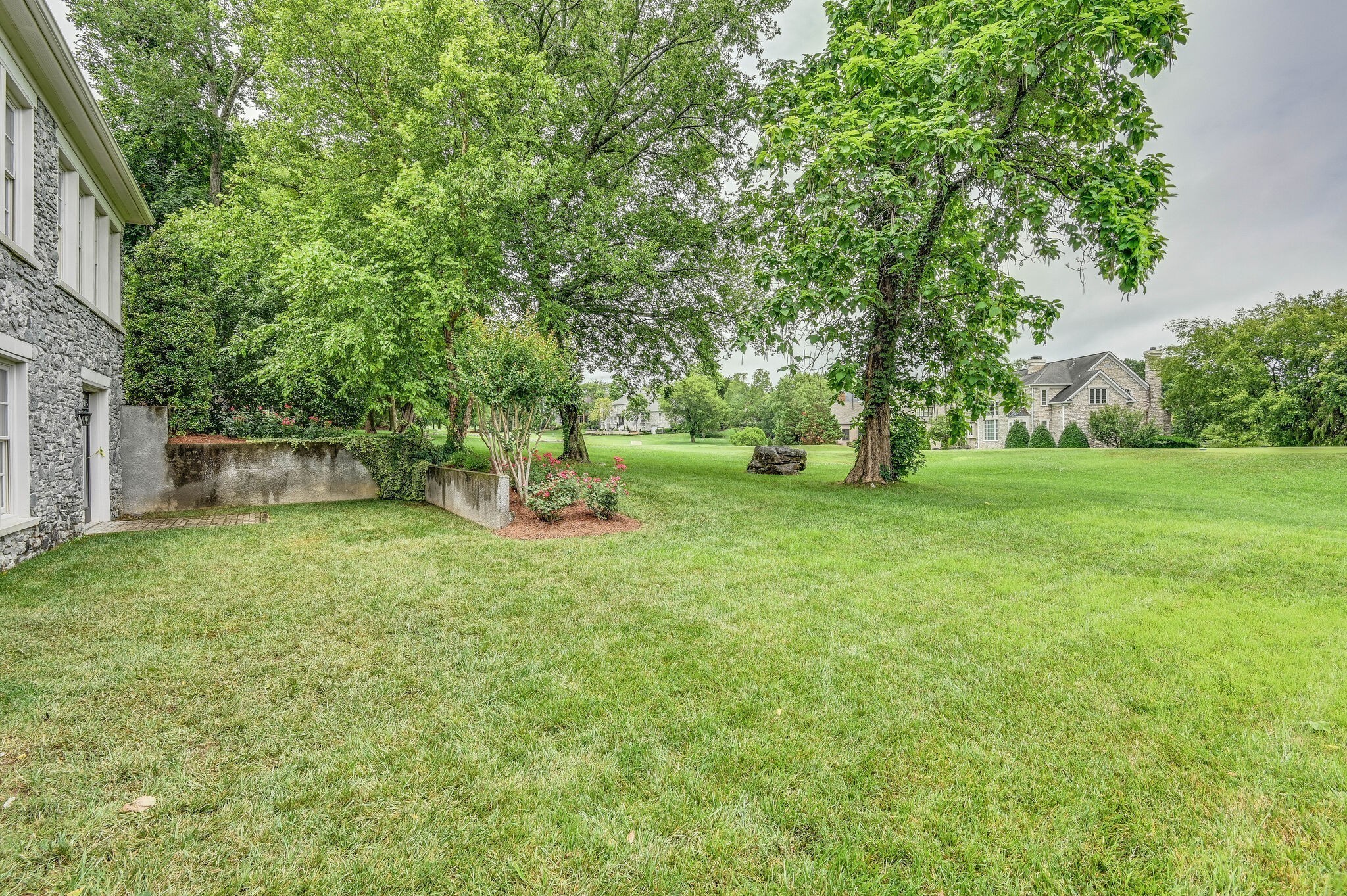 5 Camel Back Ct Property Photo 48
