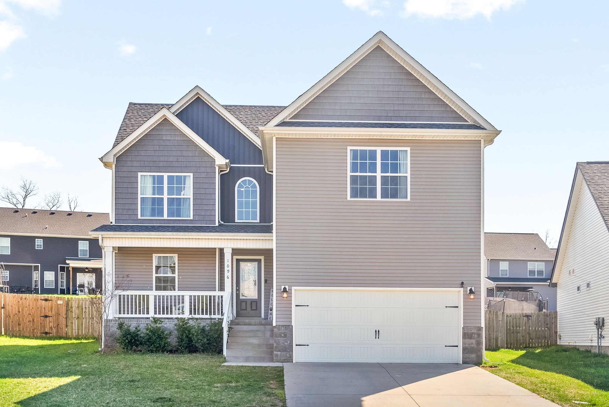1096 Eagles View Dr Property Photo 1