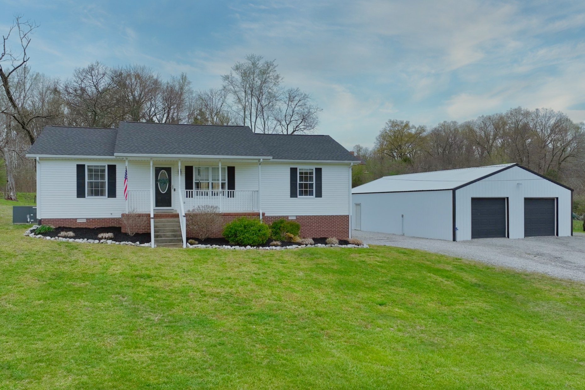 3671 Armstrong Rd Property Photo 1