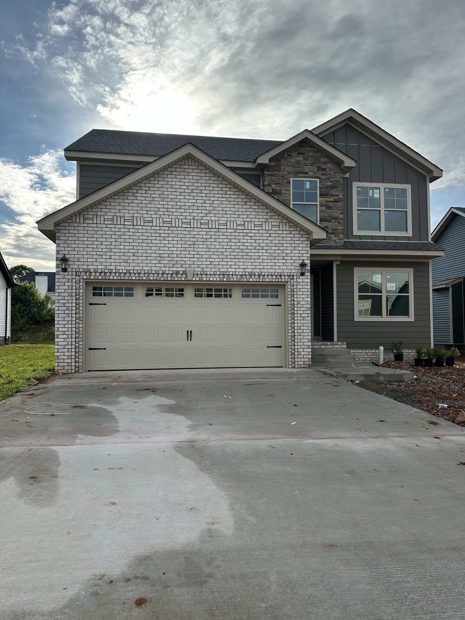 128 Anderson Place Property Photo