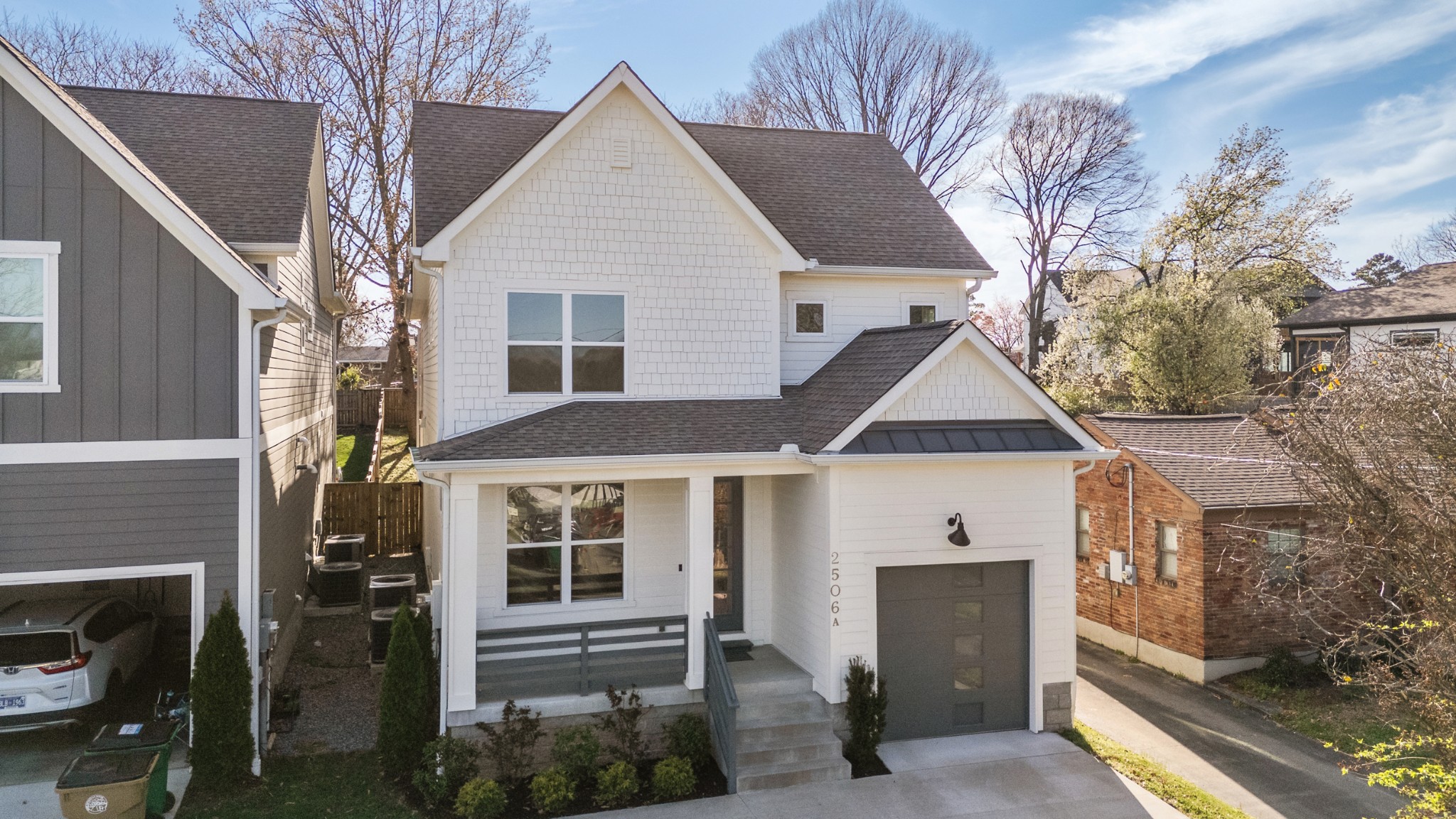2506a Barclay Dr Property Photo 1