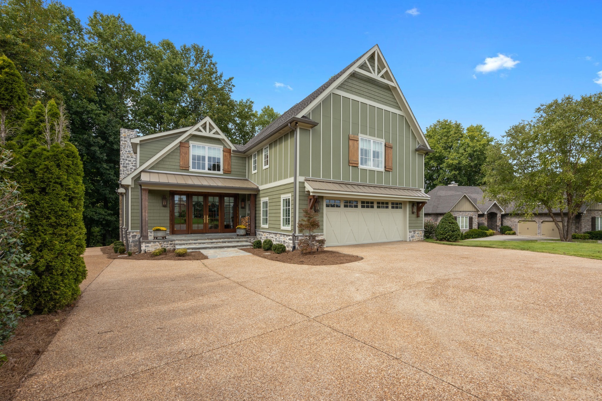 263 Waters Edge Dr Property Photo