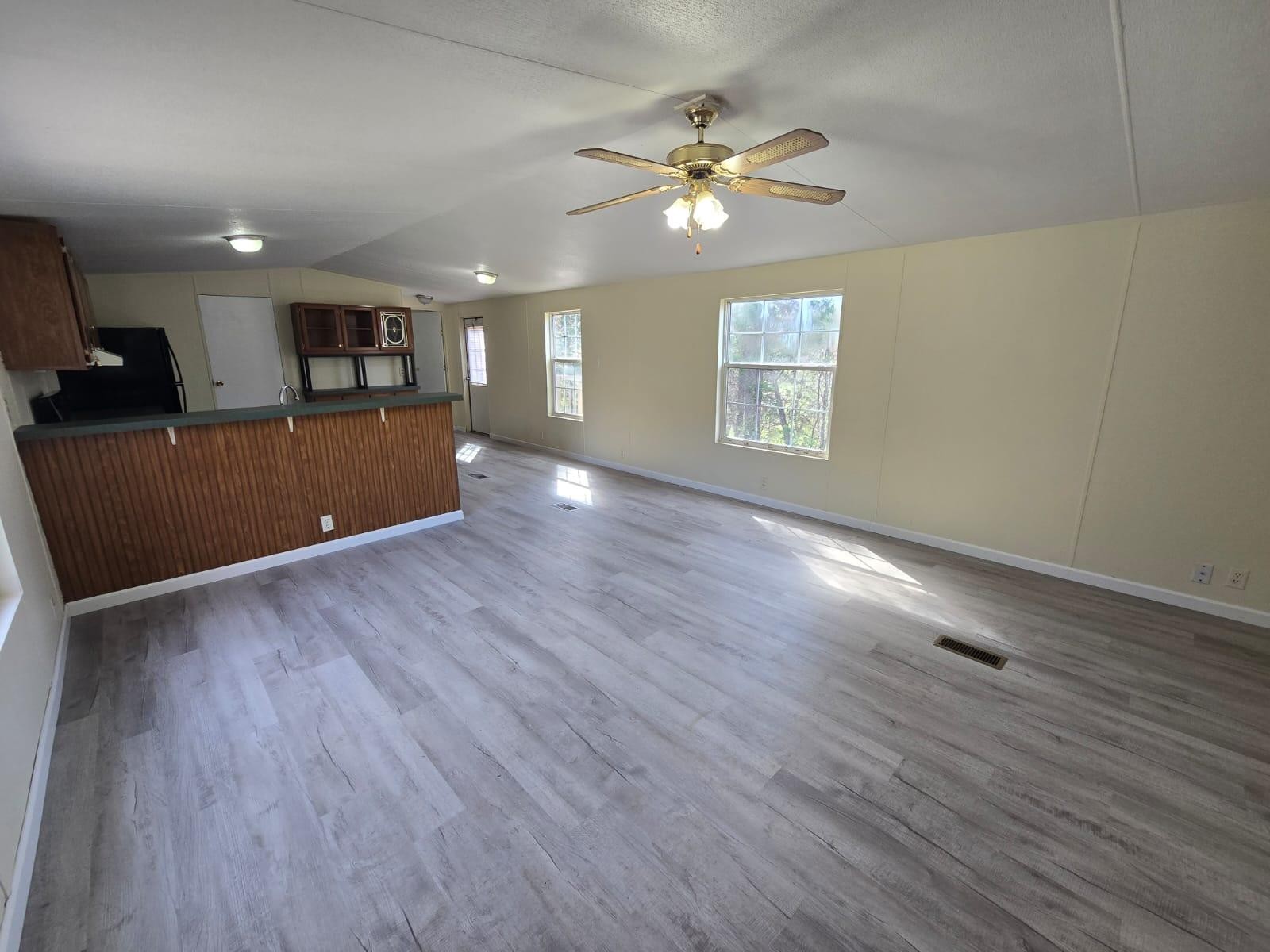 885 Malone Rd Property Photo 3