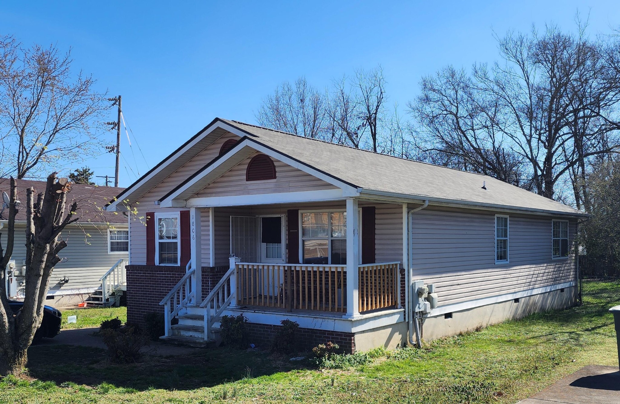 1806 Bennett Avenue Property Photo 3