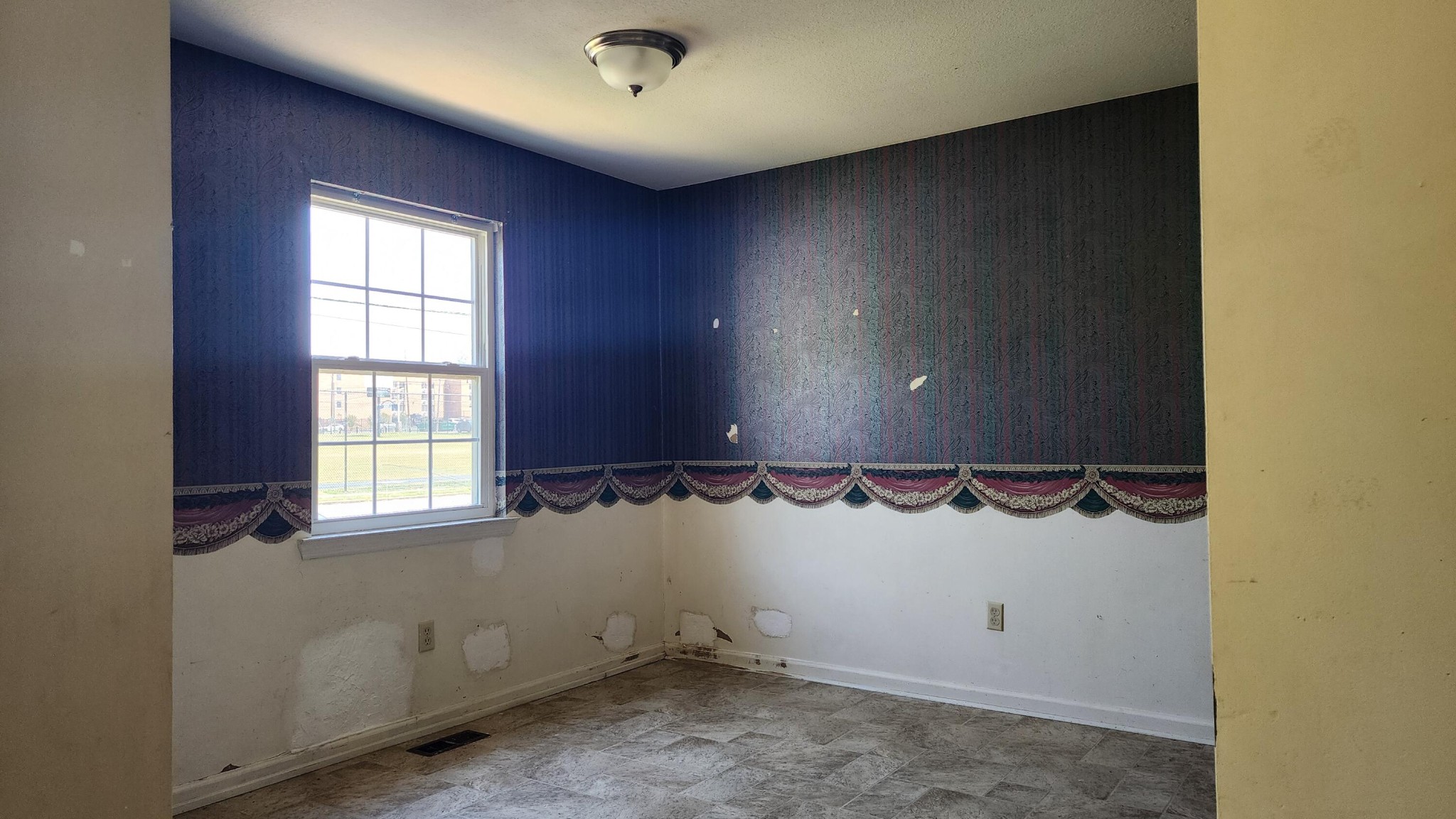 1806 Bennett Avenue Property Photo 11
