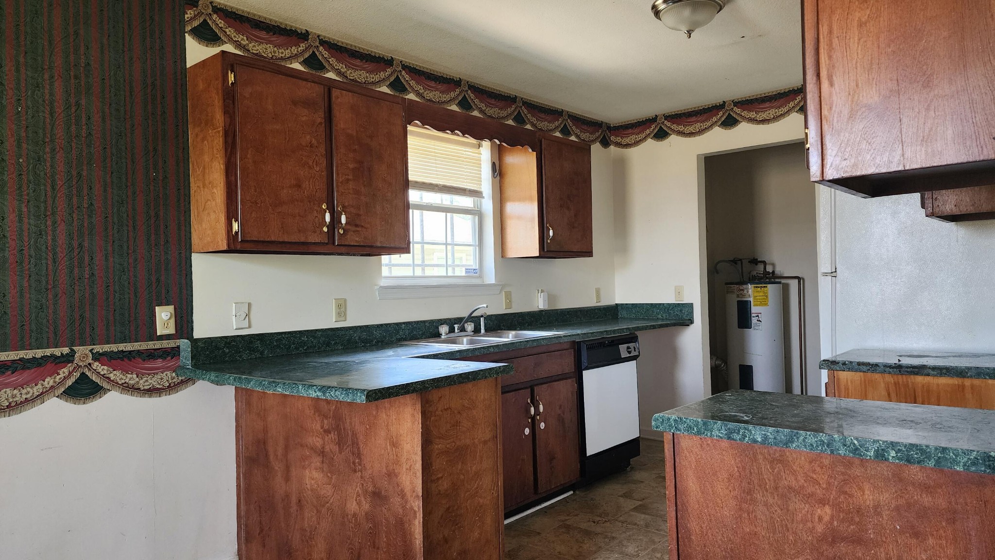 1806 Bennett Avenue Property Photo 13