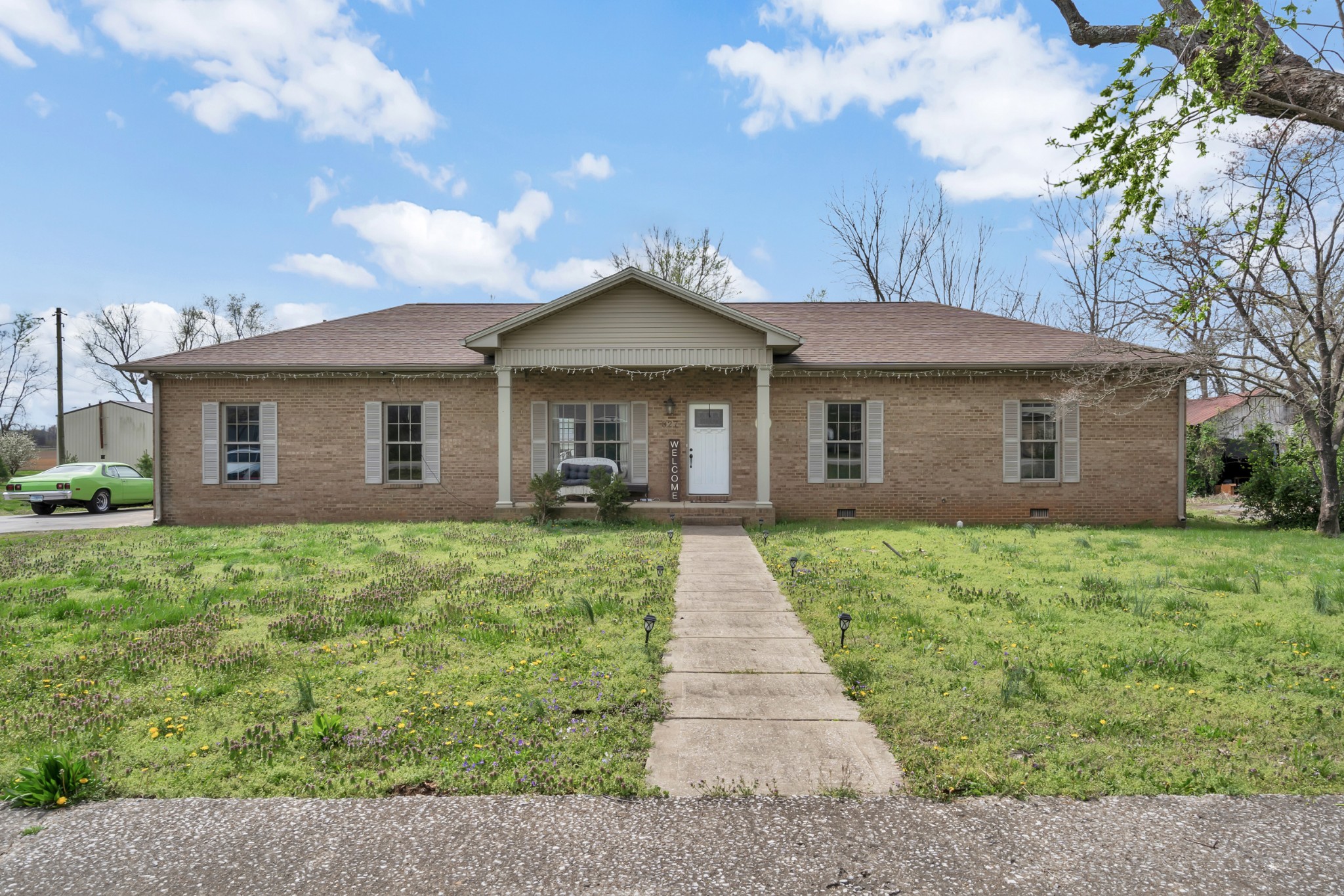 327 E Nashville St Property Photo