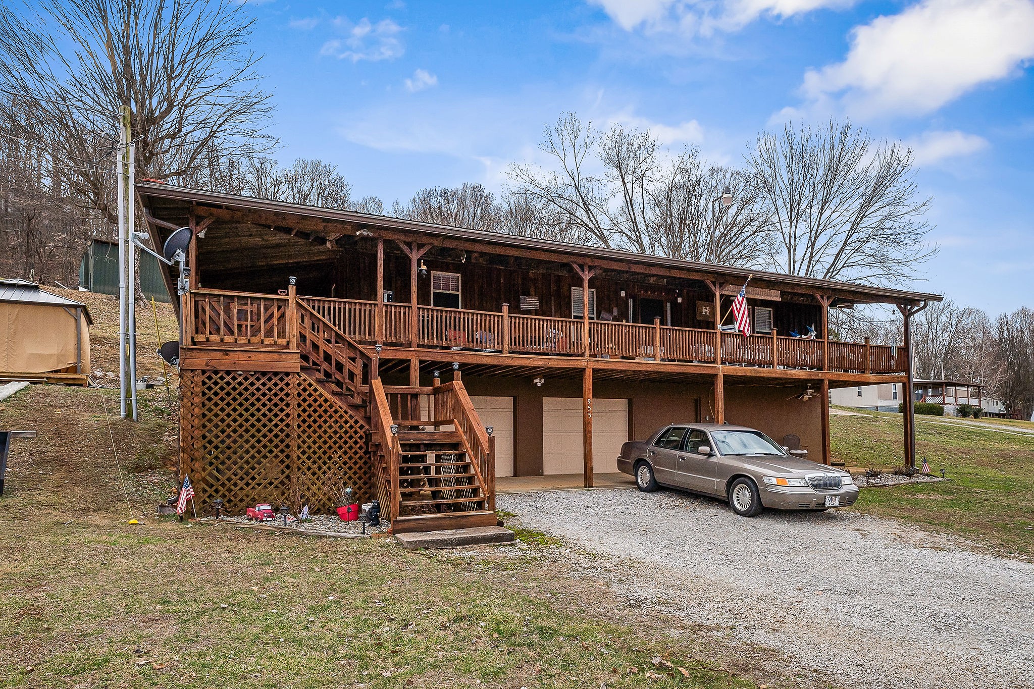 955 Livingston Boatdock Road Property Photo