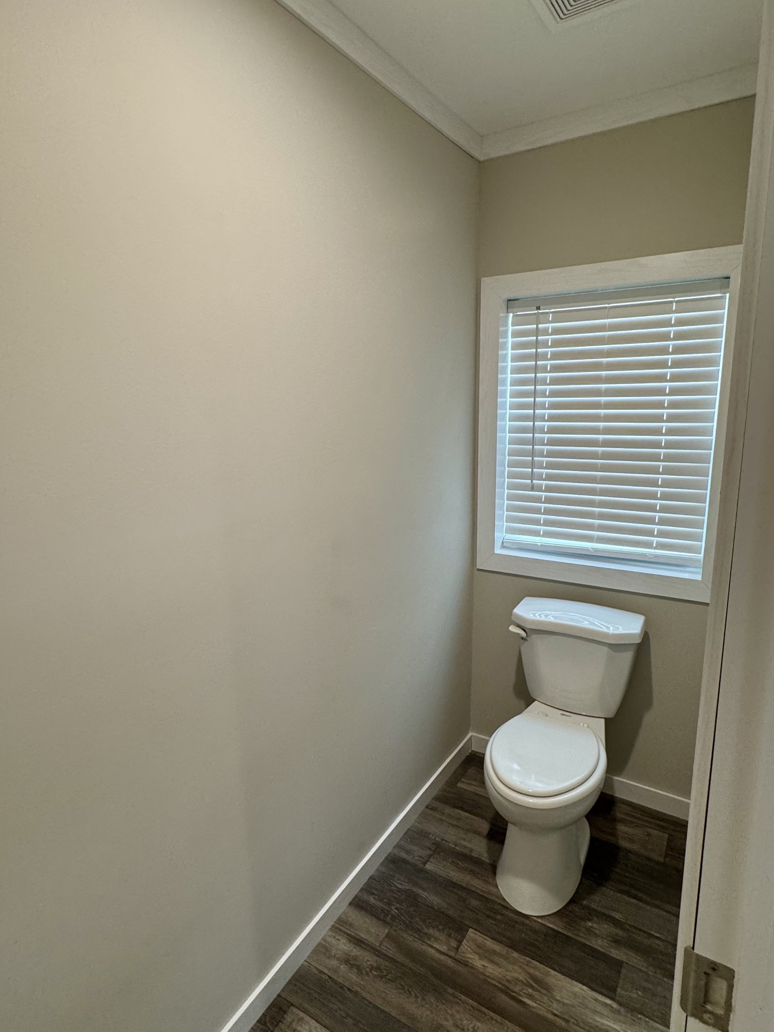 1216 Hollis Ln Property Photo 18