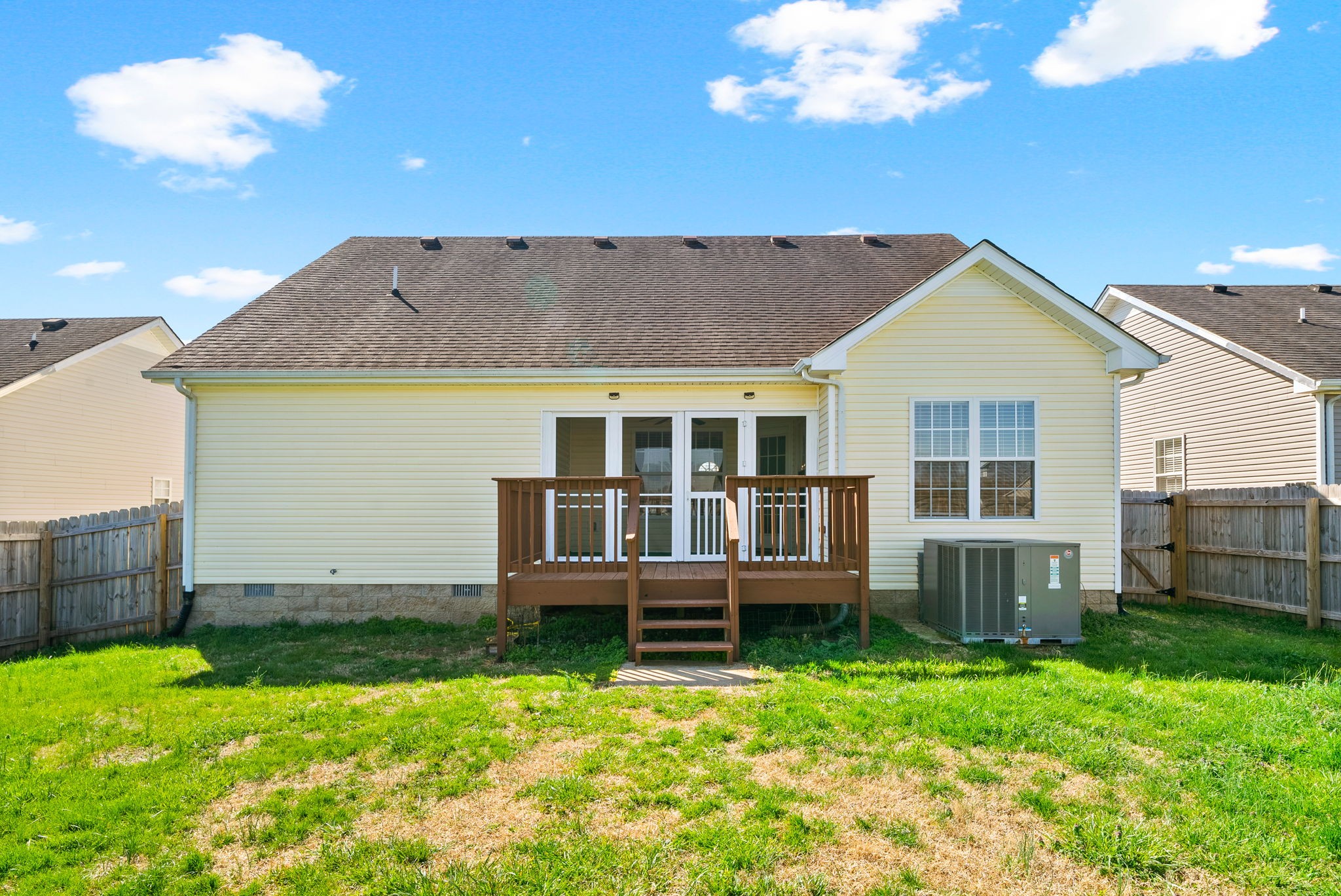 547 Fox Trot Dr Property Photo 22