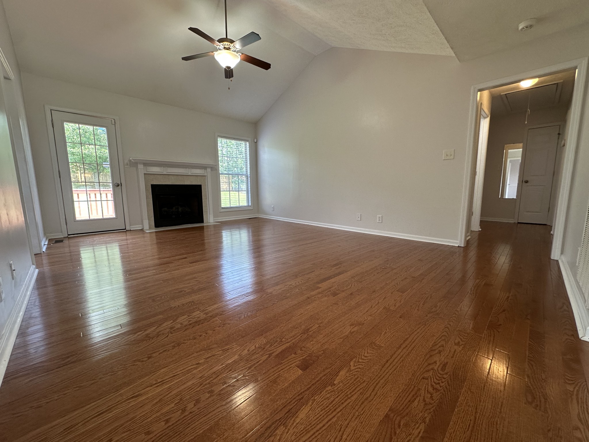120 West Dr Property Photo 8