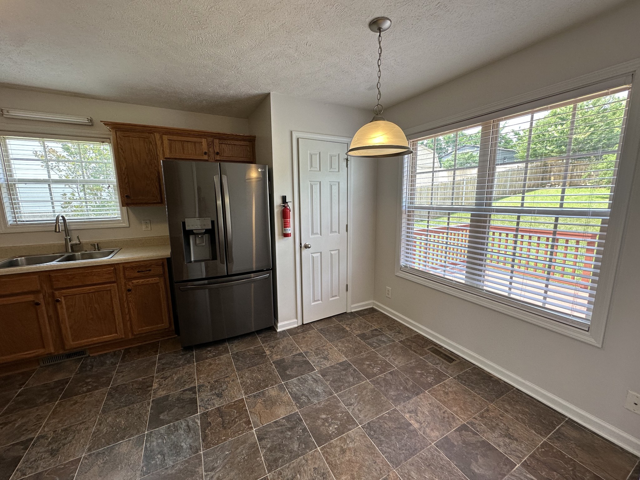 120 West Dr Property Photo 12