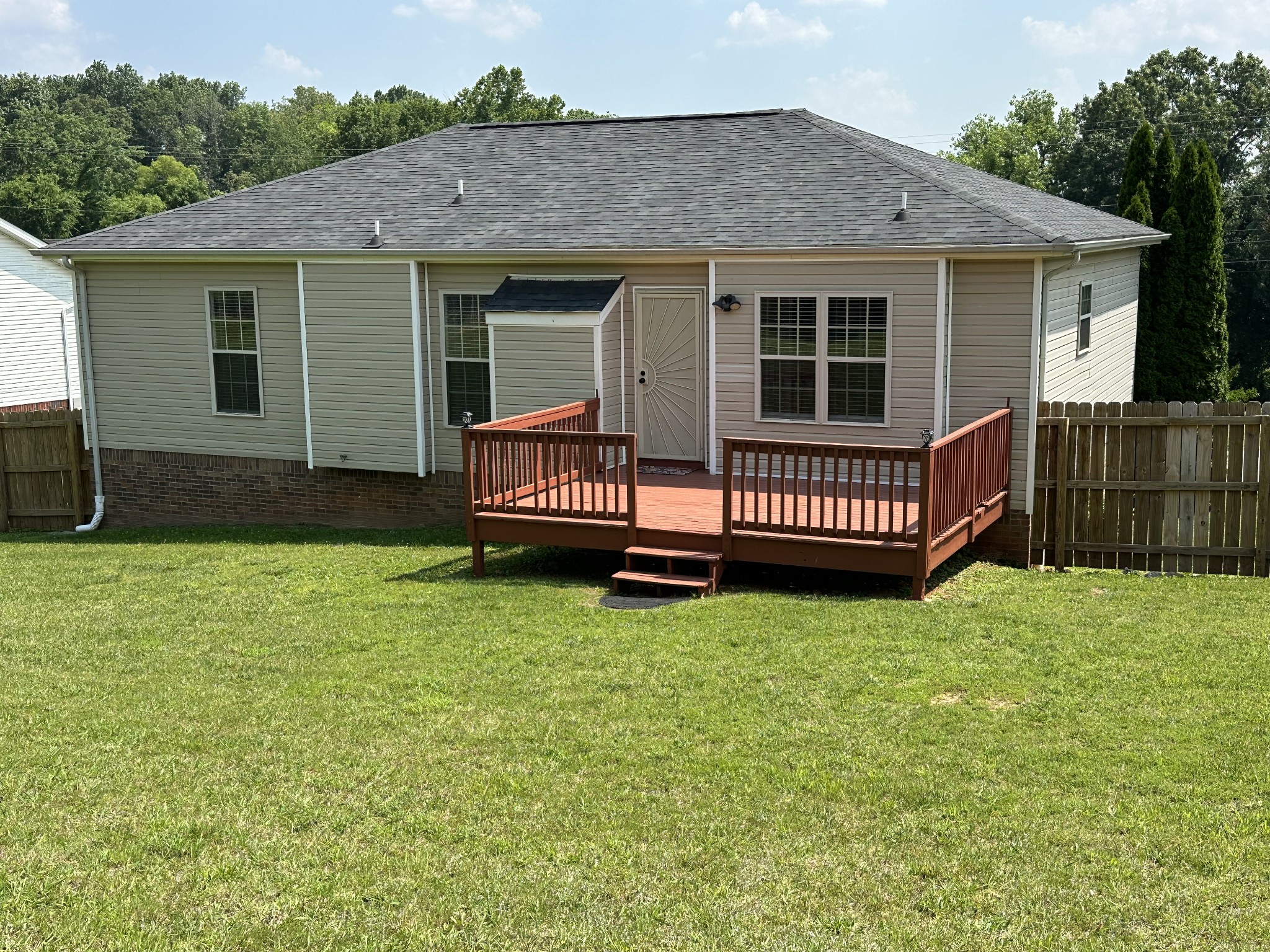 120 West Dr Property Photo 23