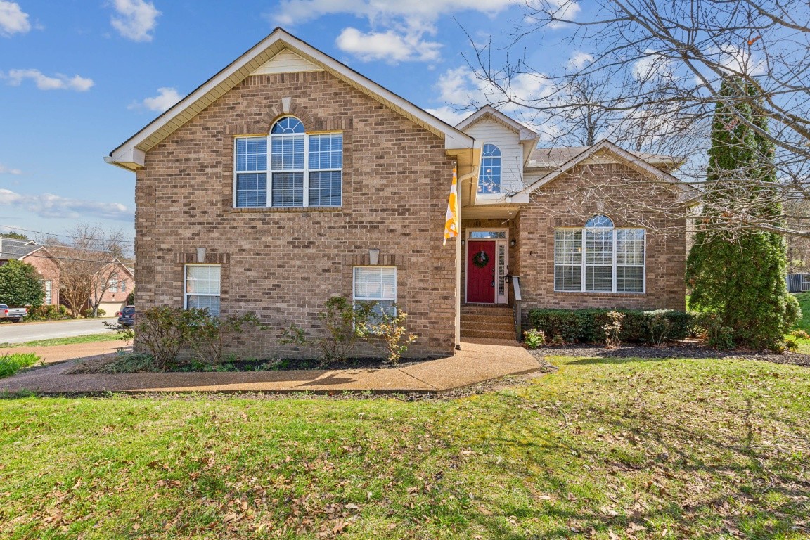 6861 Sunnywood Dr Property Photo 1