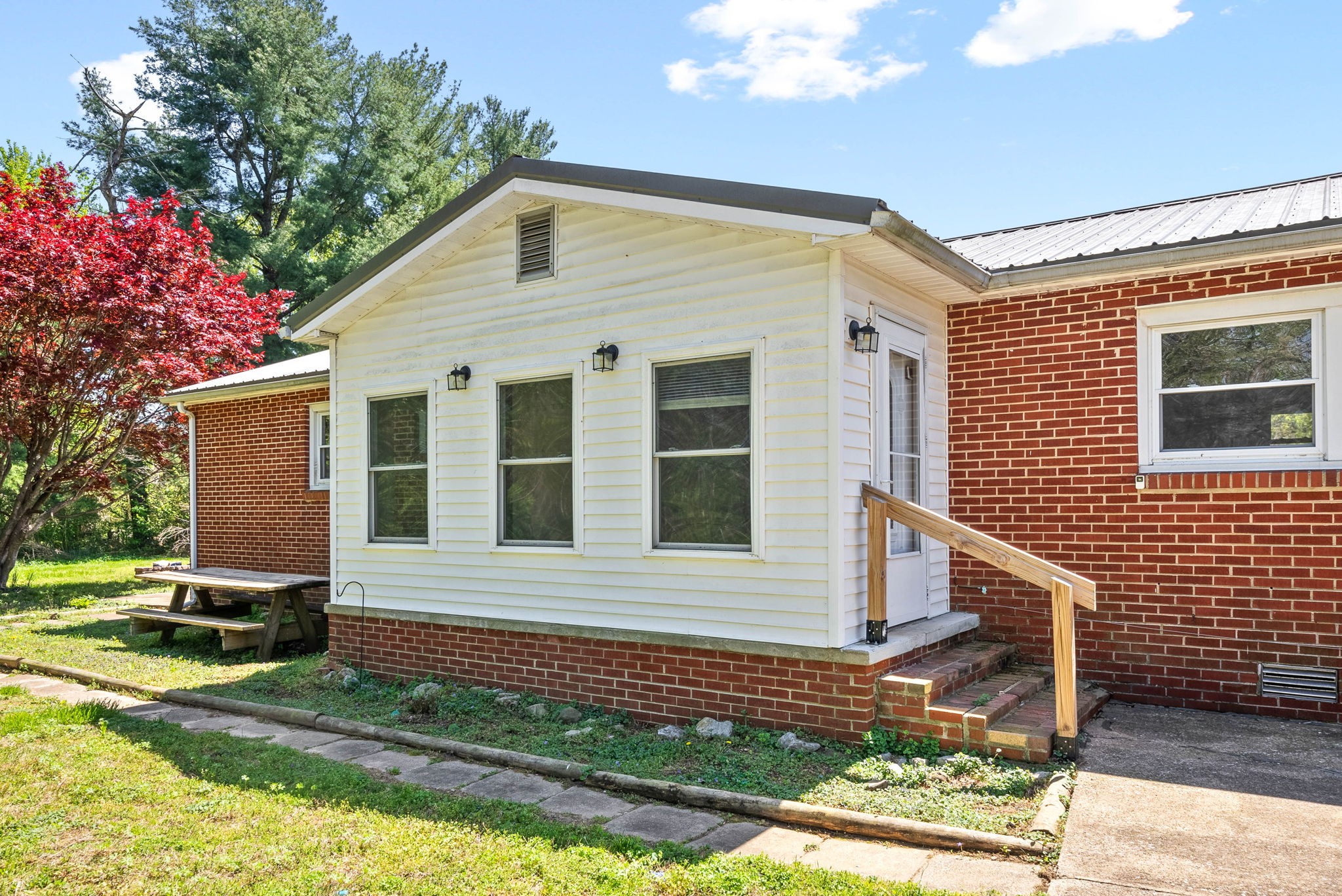 101 Tandy Ln Property Photo 3