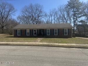 122 Sunvalley Dr Property Photo
