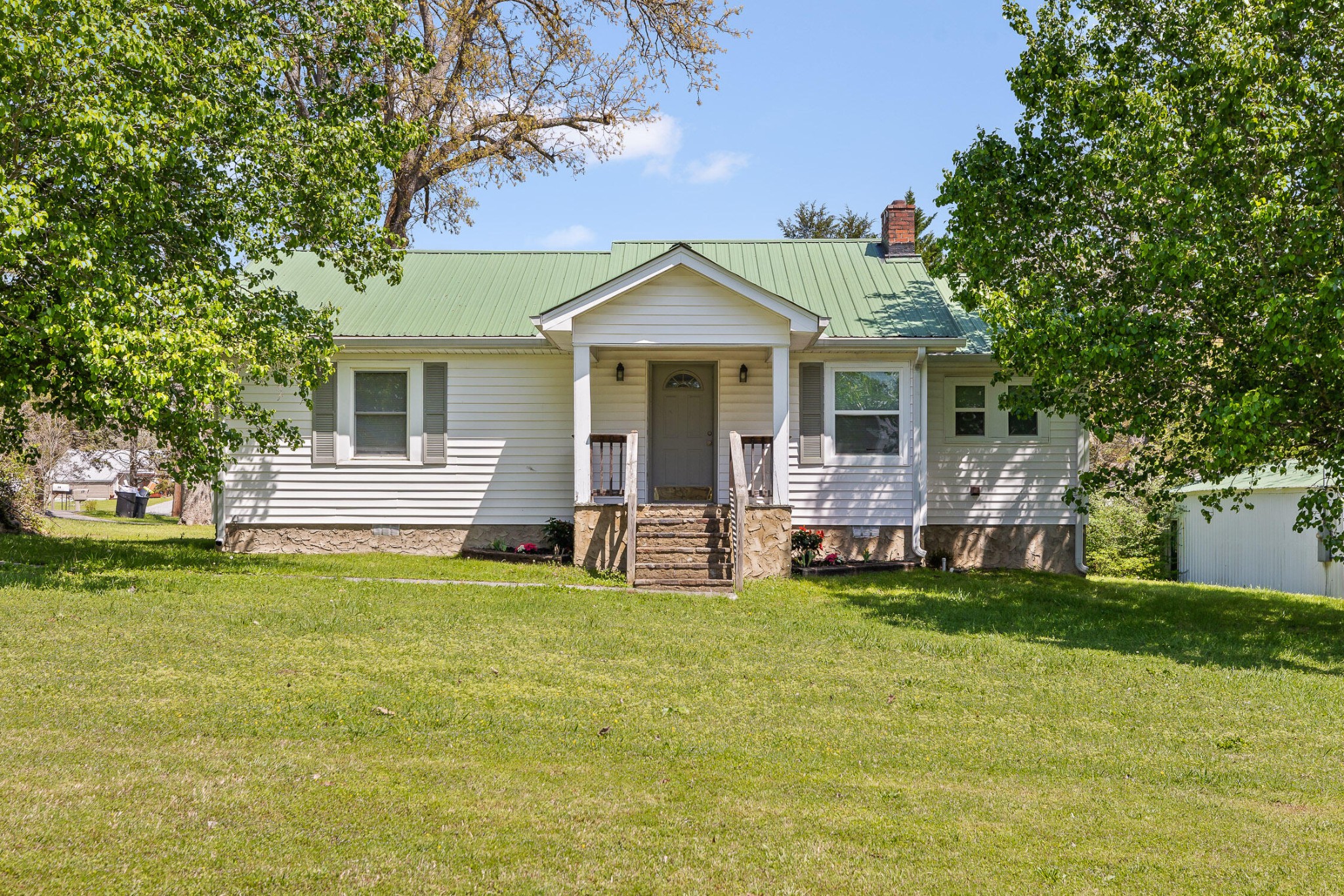 45 May Avenue Property Photo