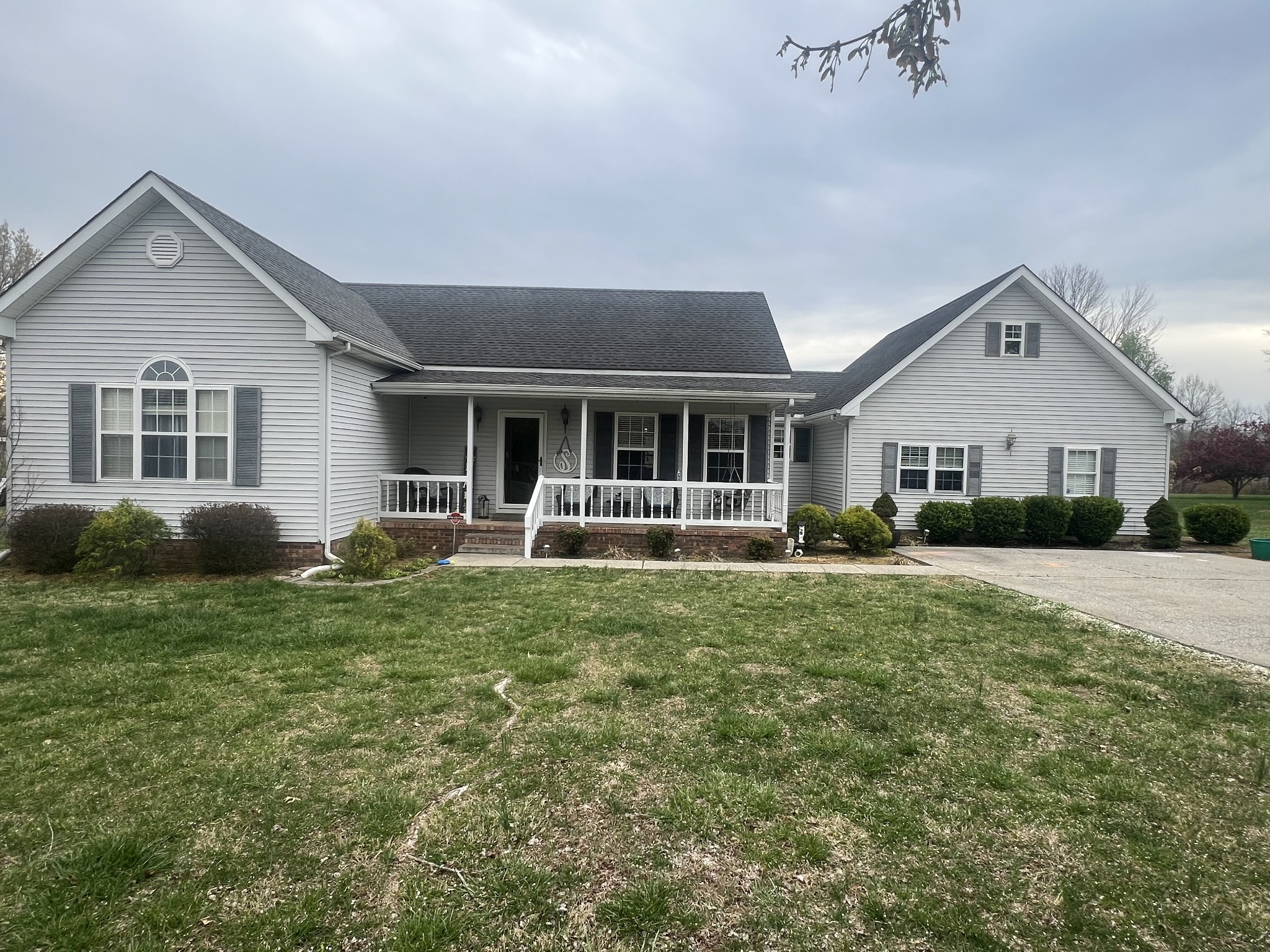 288 Fox Run Ln Property Photo