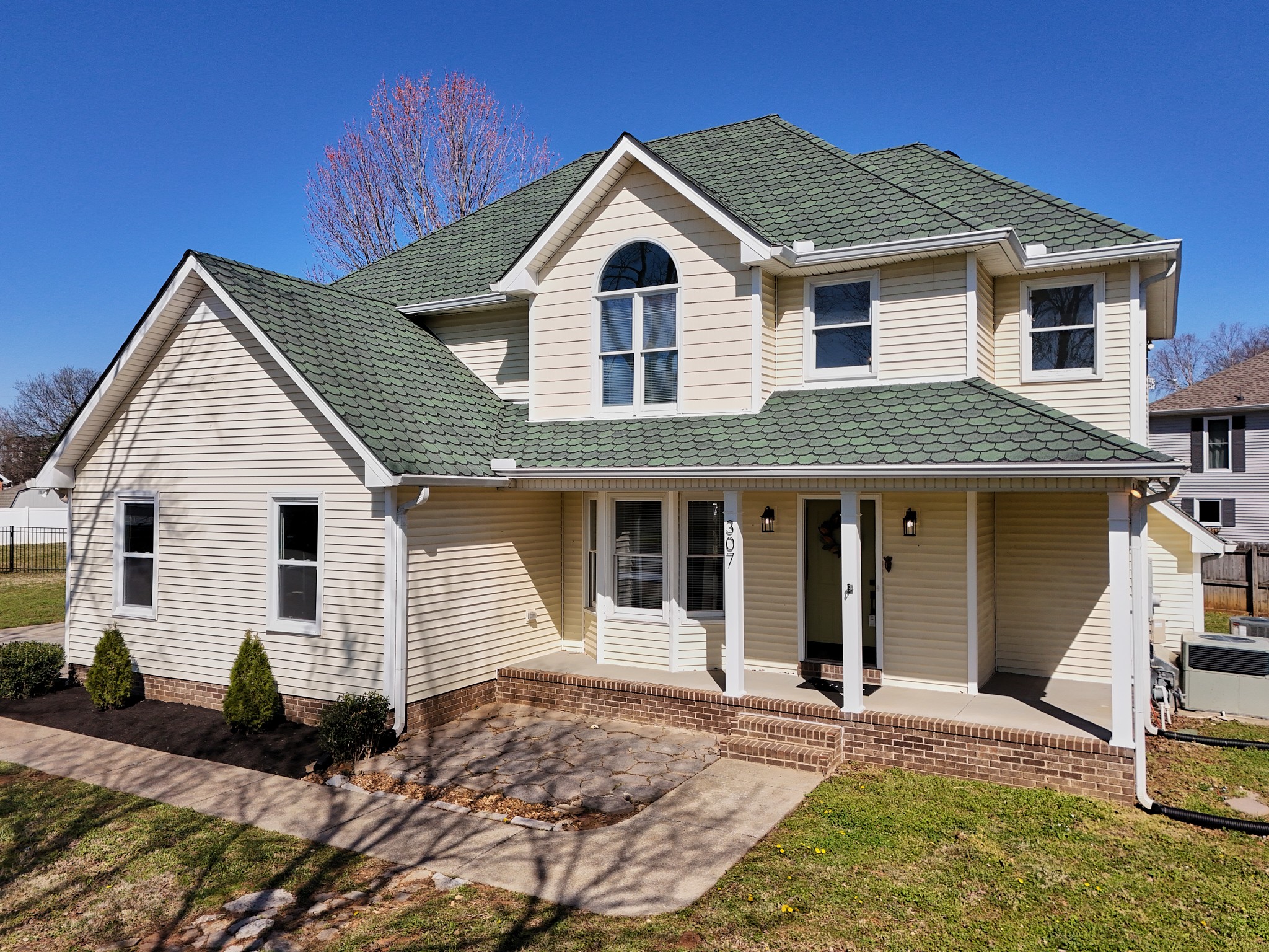 307 Hamblen Ct Property Photo 1