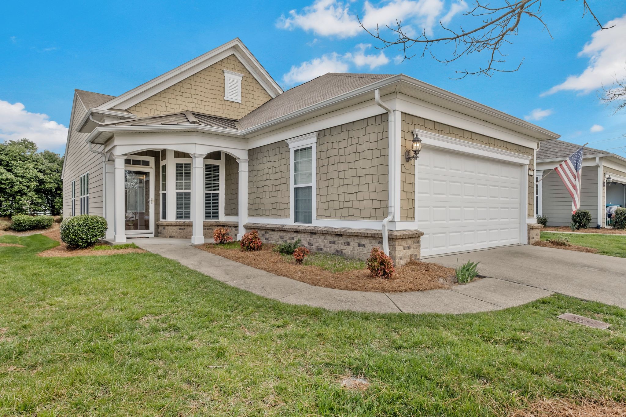 220 Old Towne Dr Property Photo 1