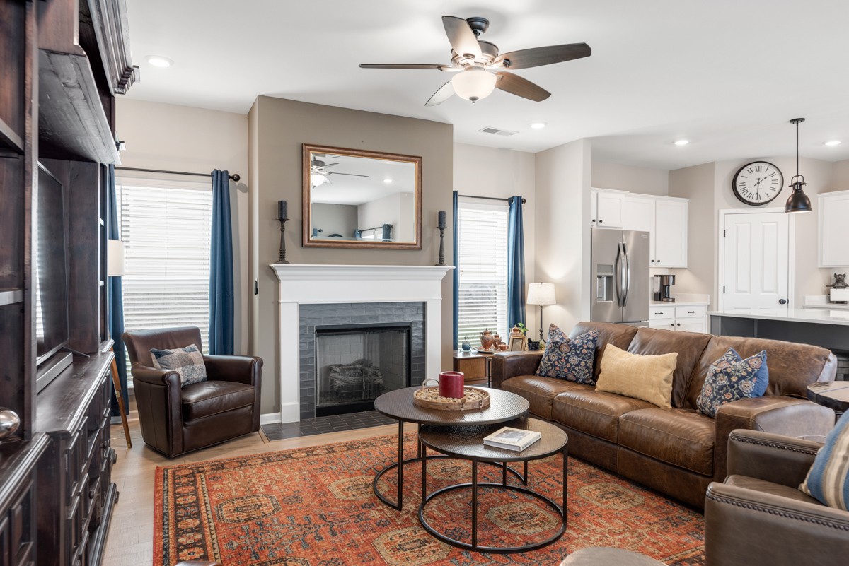 1068 Indigo Aly Property Photo 6