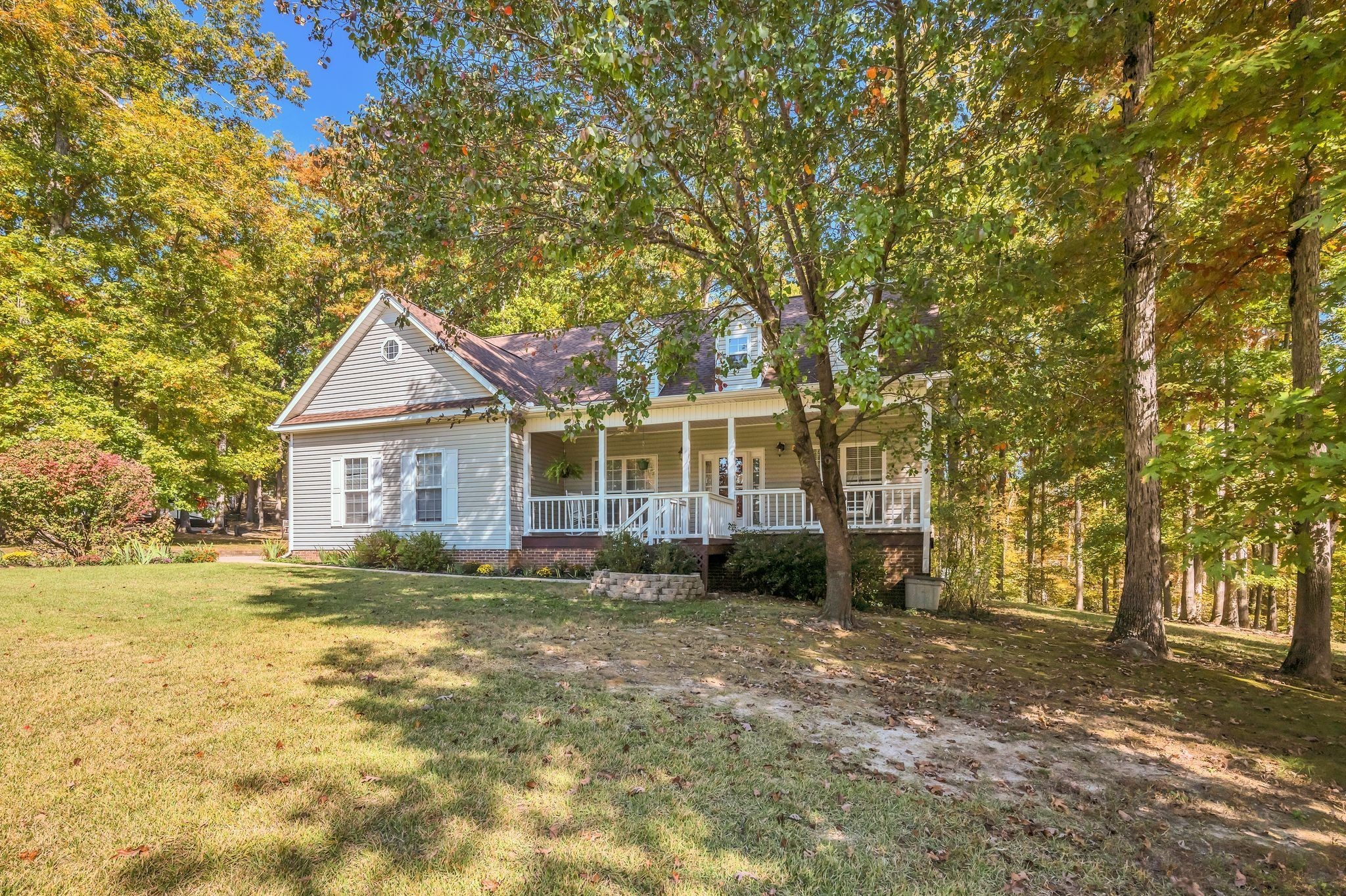302 Hill Dr Property Photo