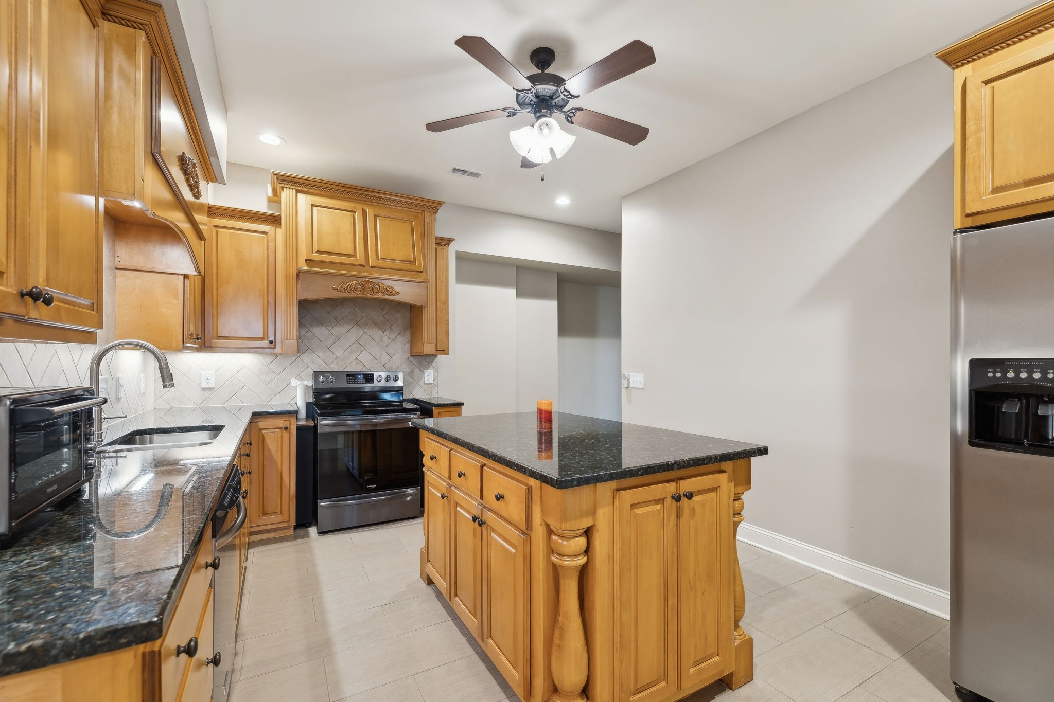 2145 Summer Hill Cir Property Photo 70