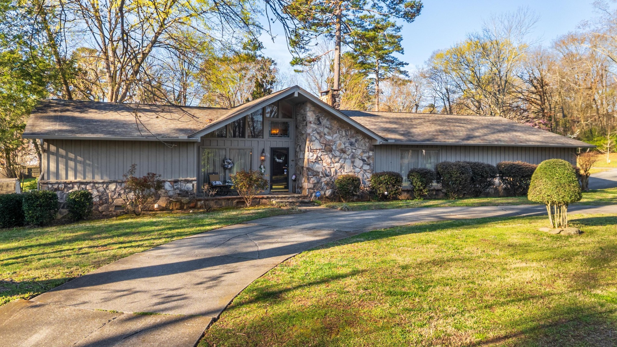 211 Blueberry Hill Road, Nw Property Photo