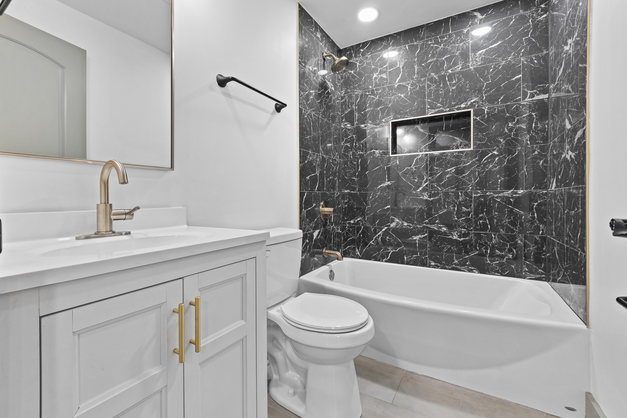 502 Charles Dr Property Photo 14